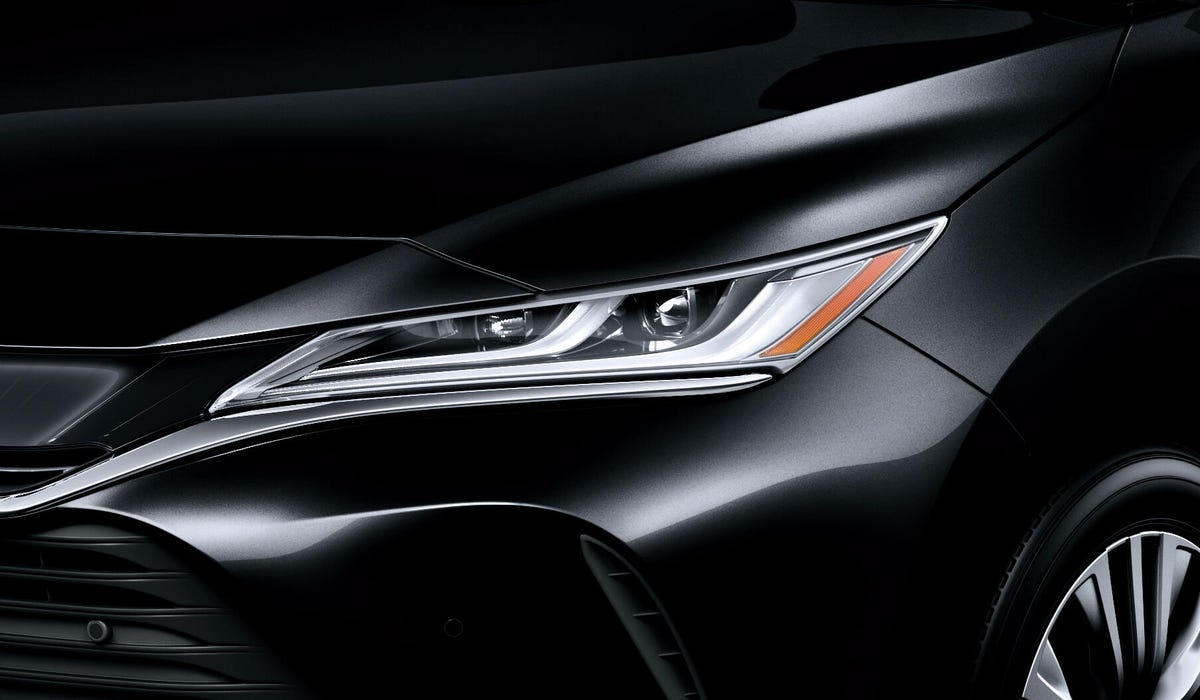 1200x700 Toyota Harrier SUV Combines Luxury Feel With Mass Market Appeal
