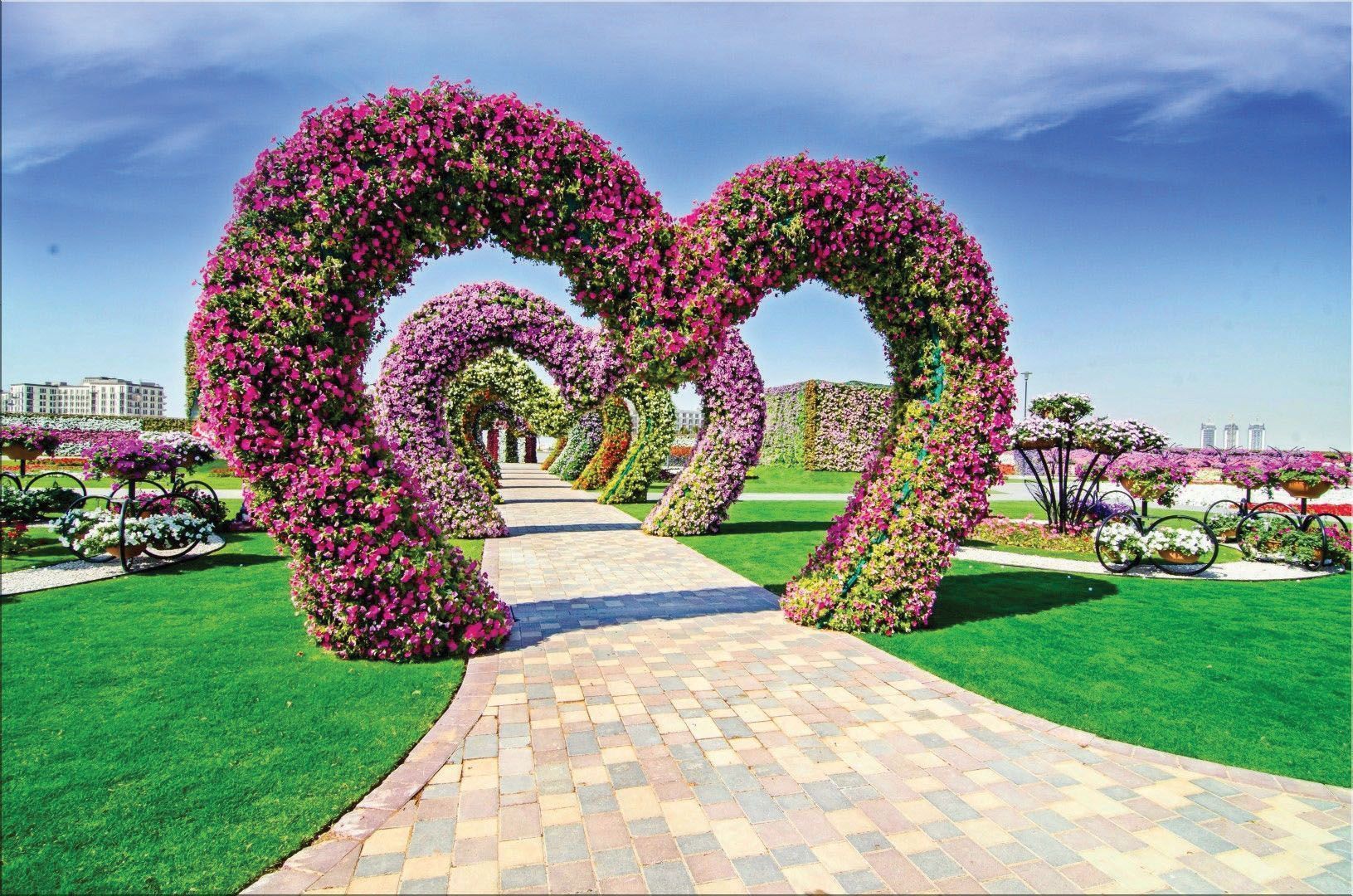 1631x1080 Dubai Miracle Garden 9 RGB