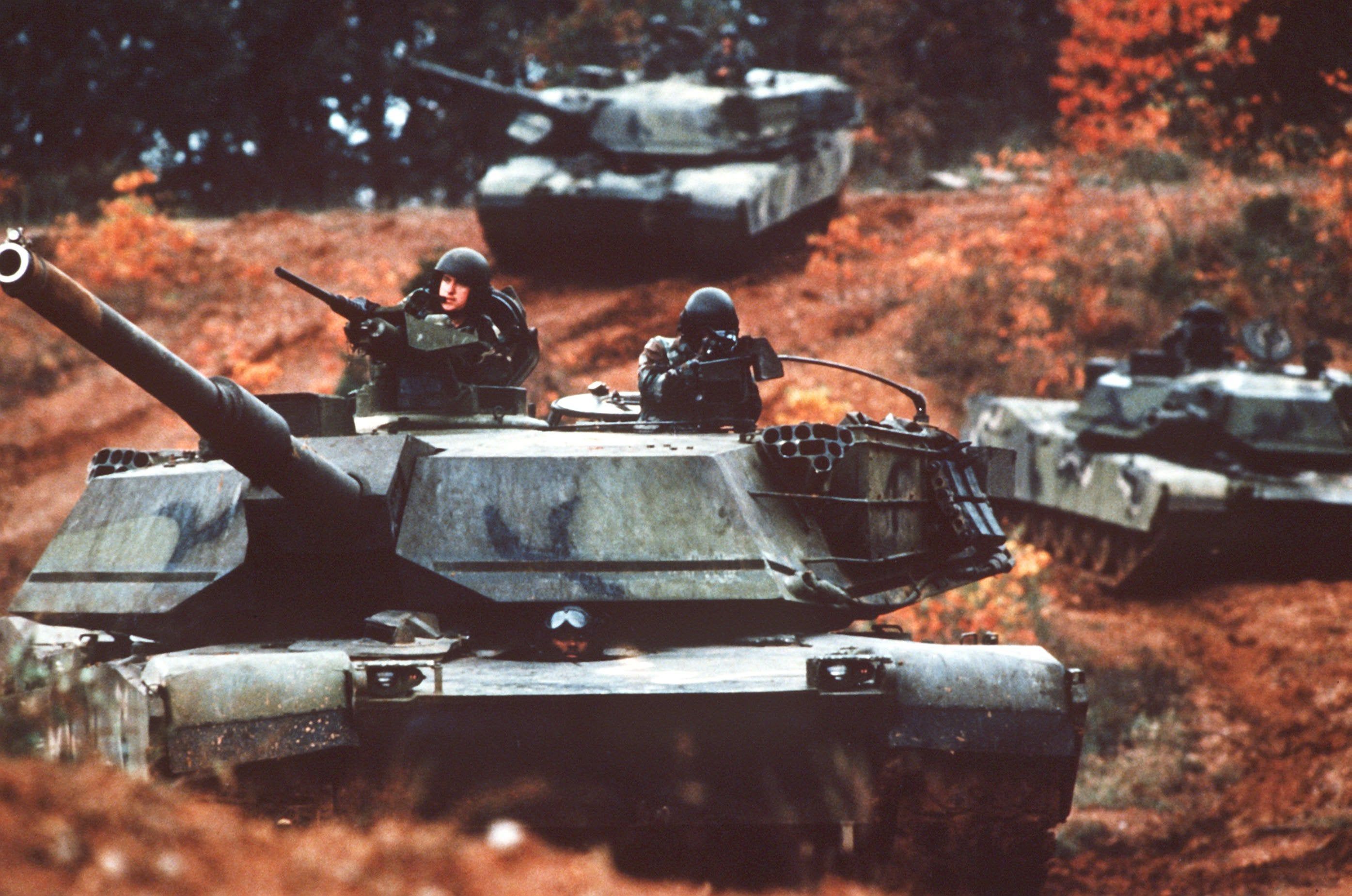 2790x1850 Tanks 4K wallpaper for your desktop or mobile screen free and easy to download