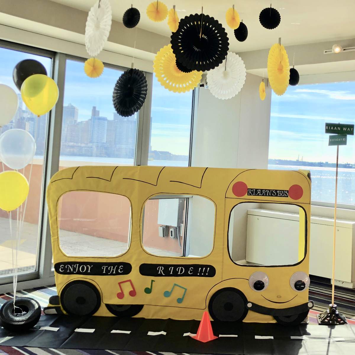 1200x1200 Wheels on the bus go round and round Birthday Party Ideas. Photo 1 of 21. Catch My Party