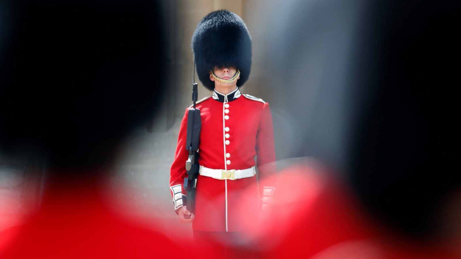 1600x900 Fact Check: Is Viral Video of Queen's Guard Shooting Tourist Real?
