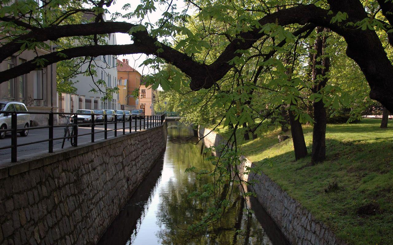 1280x800 Windows Vista WallpaperFree Scenes of Czech Republic Wallpaper