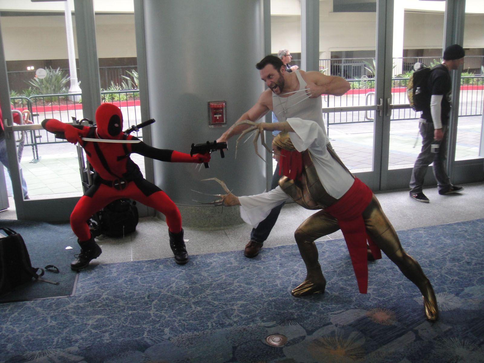 1600x1200 WonderCon 2012 vs Wolverine vs Lady Deathstrike