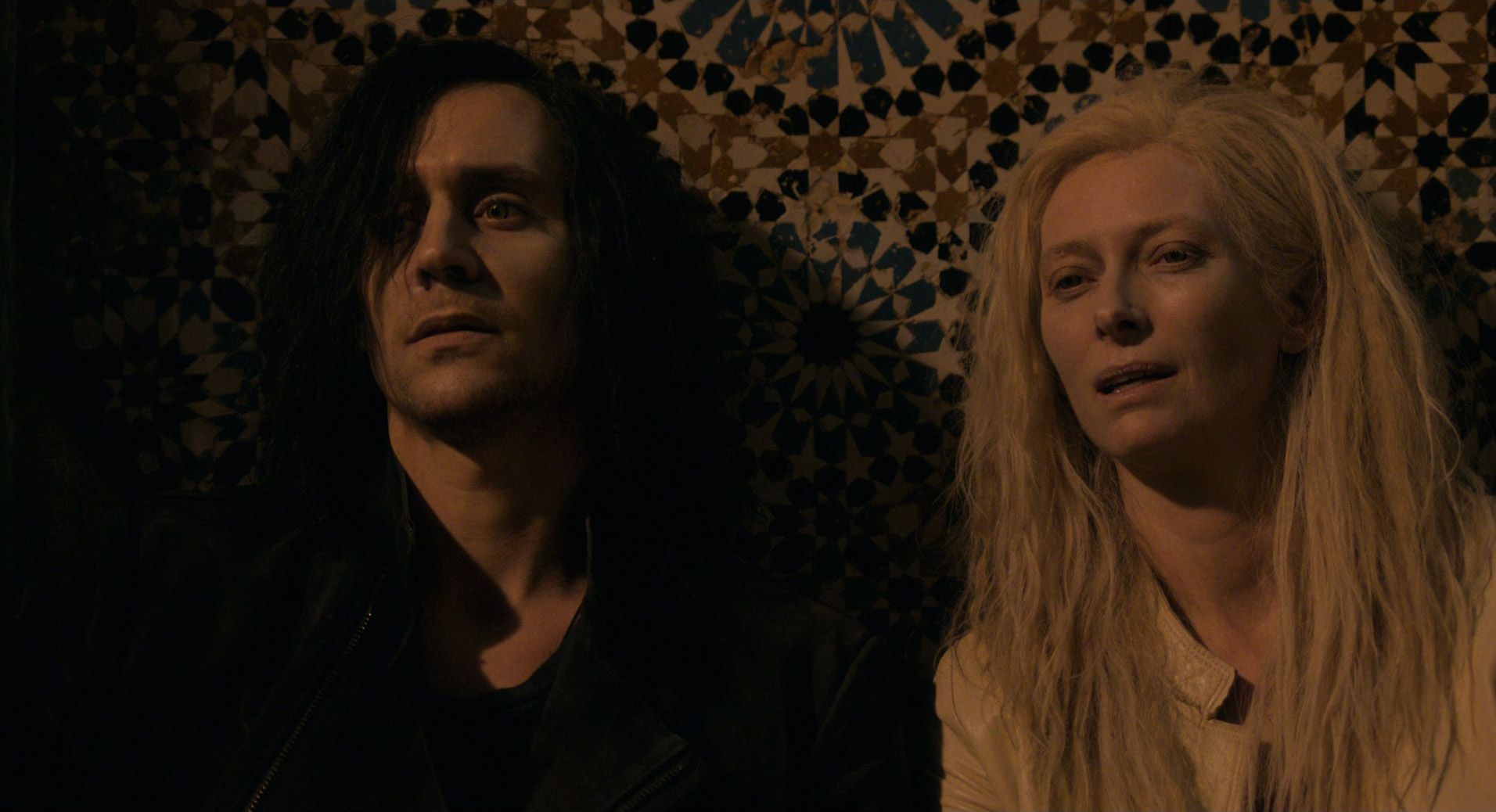 1912x1038 Only Lovers Left Alive 232