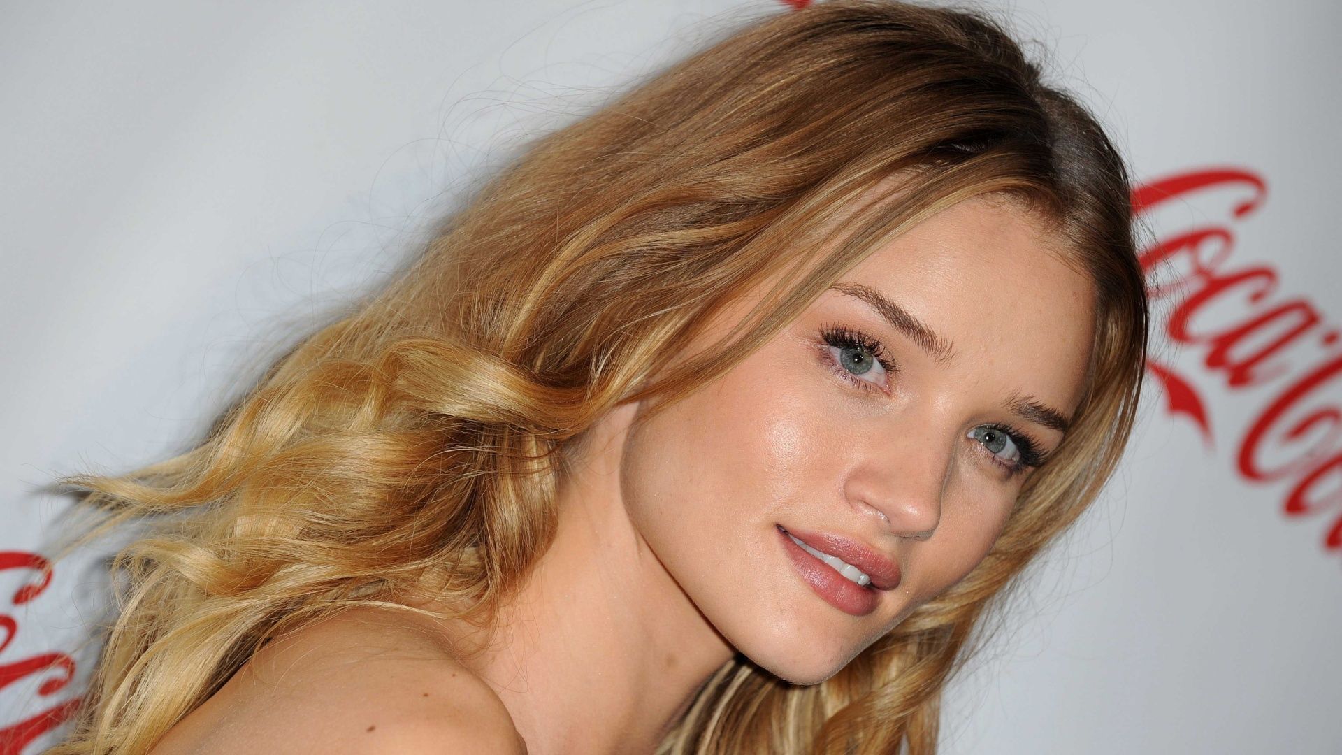 1920x1080 Rosie Huntington Whiteley Wallpaper : Nice Wallpaper. Rosie huntington whiteley, Celebrity wallpaper, Rosie