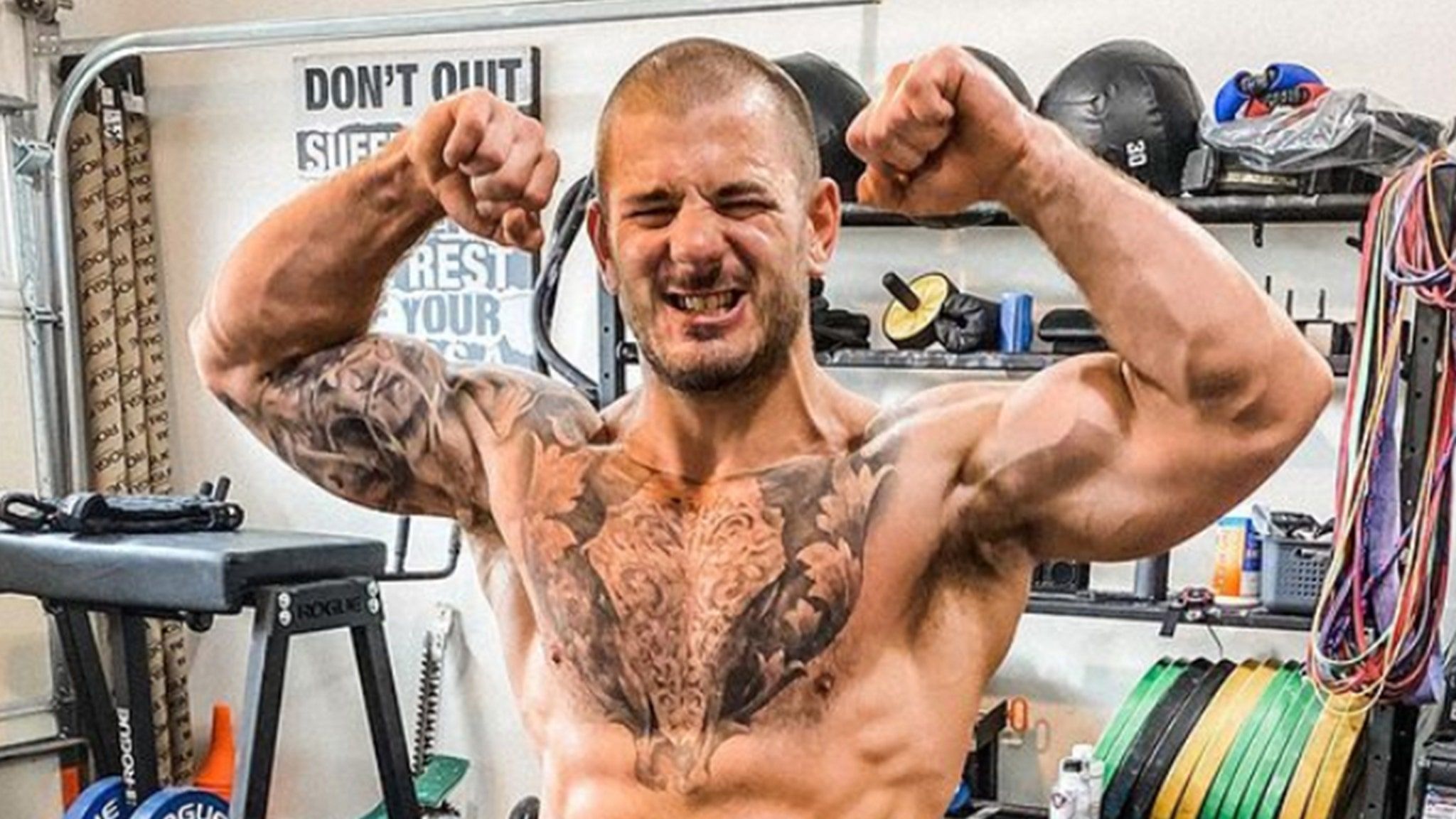 Mat Fraser Wallpapers - Top Free Mat Fraser Backgrounds - WallpaperAccess