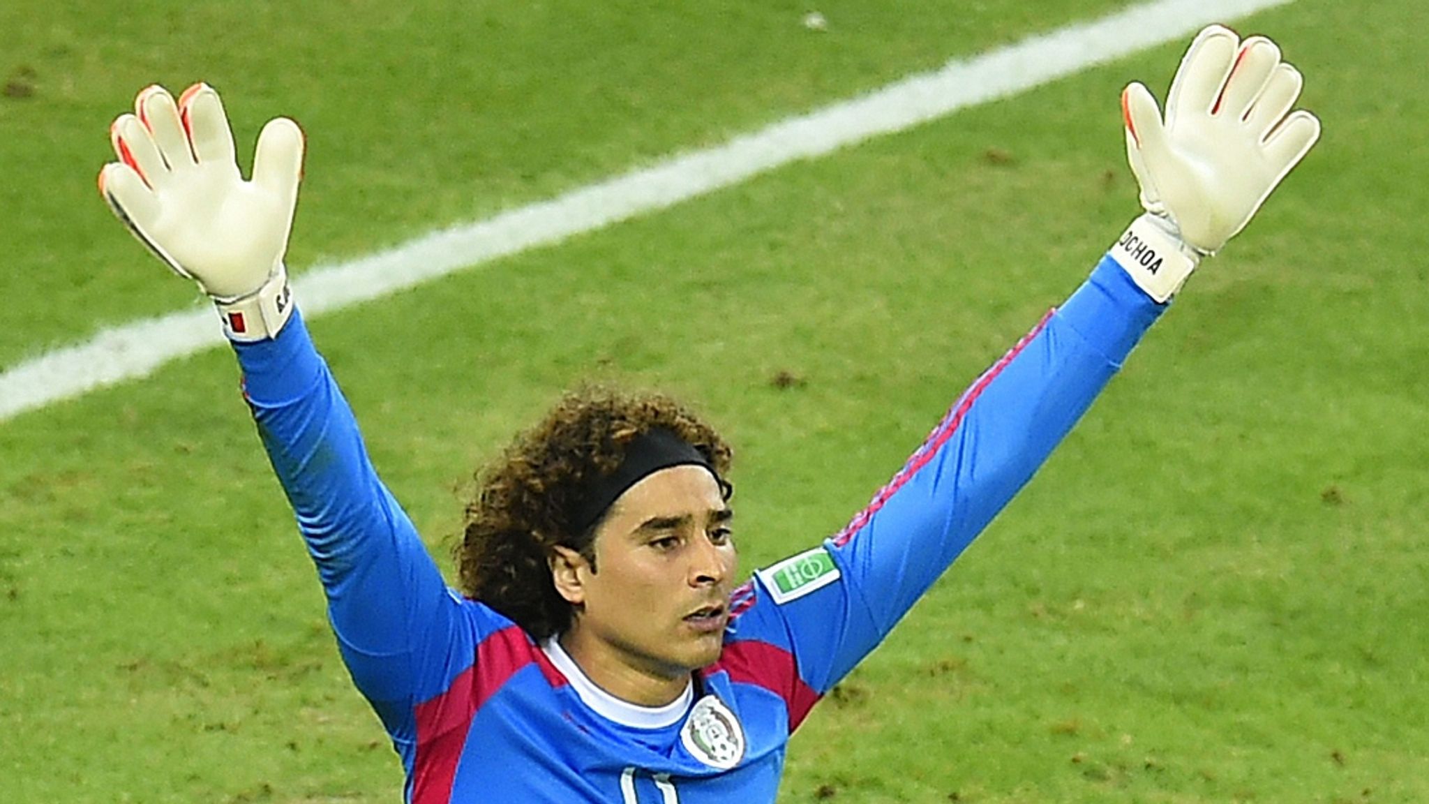 2048x1152 Transfer news: Guillermo Ochoa calm over future amid Barcelona link