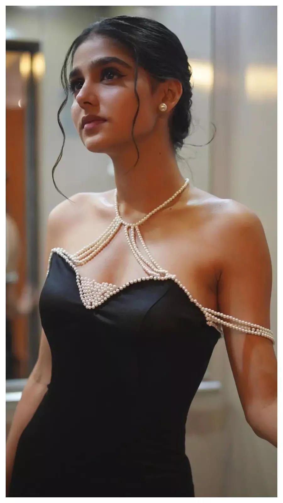 900x1600 Flawless clicks of Anaswara Rajan​. Times of India