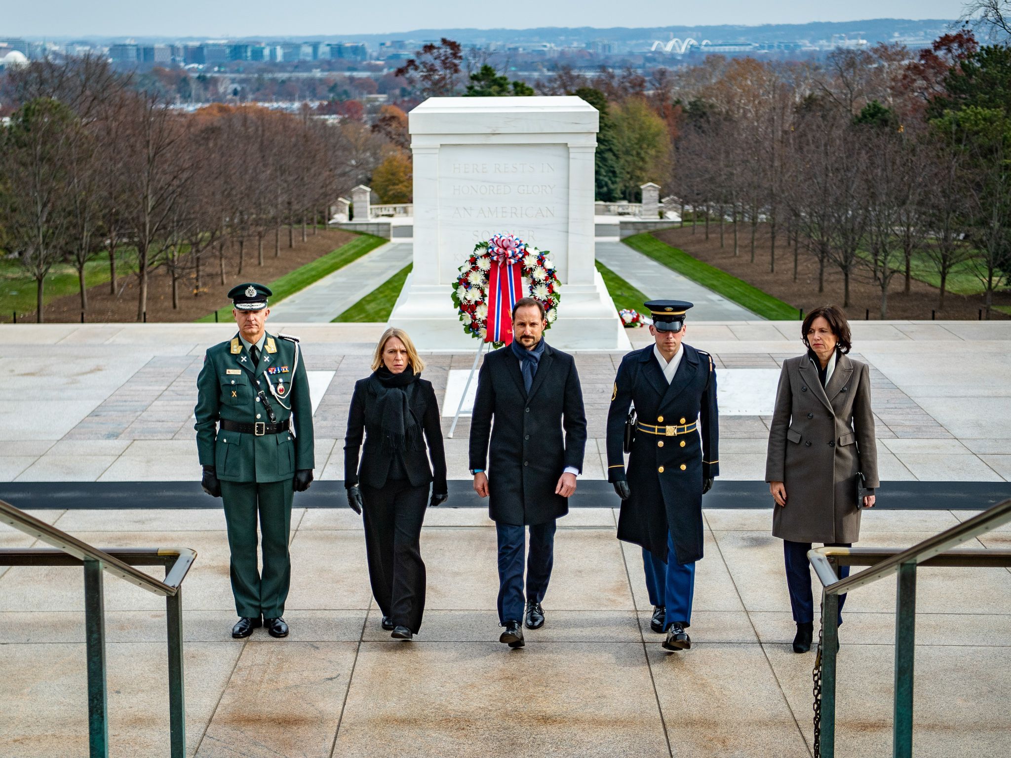 2048x1536 The Crown Prince at Arlington Cemetery Royal House of Norway