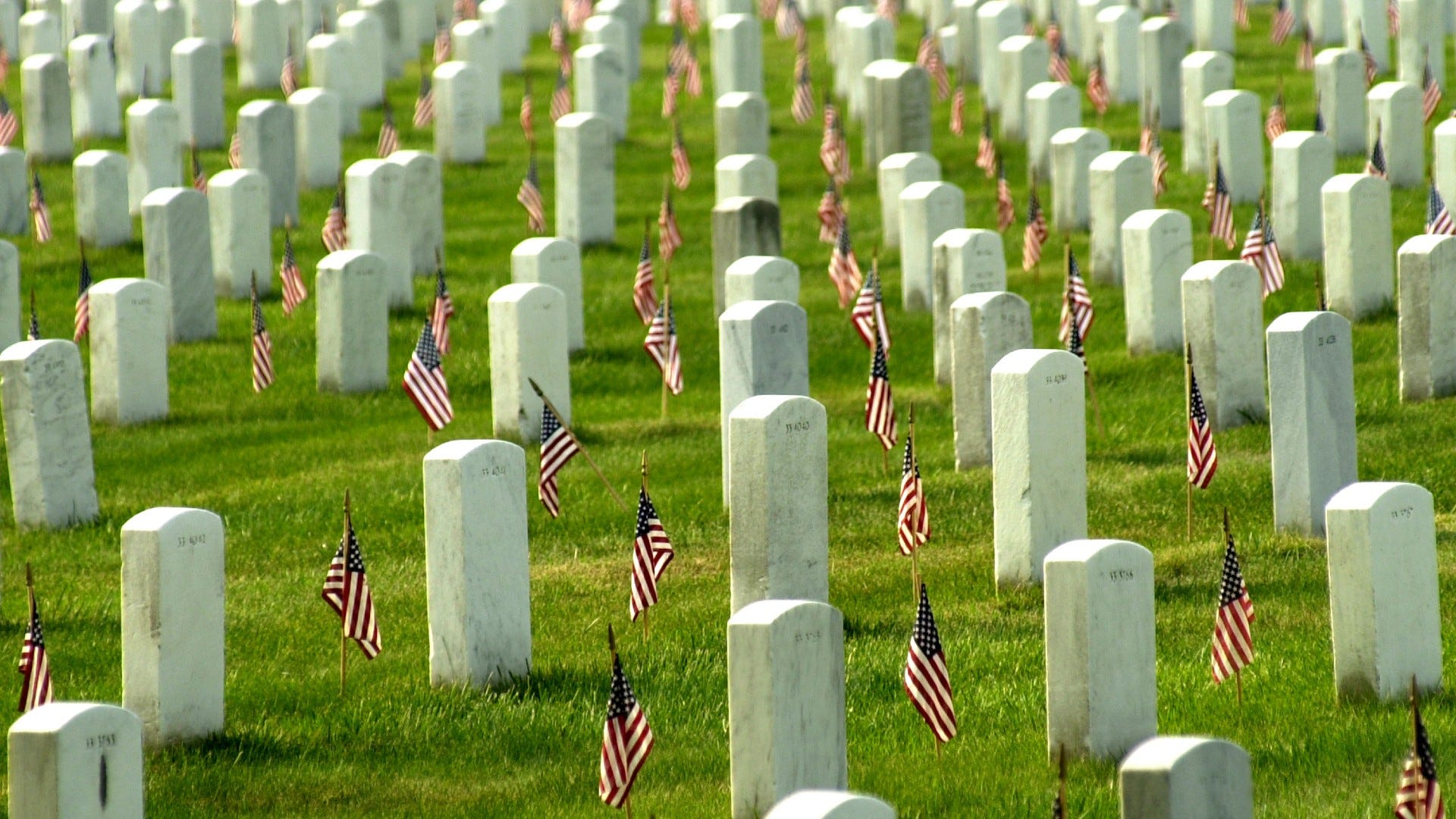 1920x1080 National cemeteries host Memorial Day ceremonies