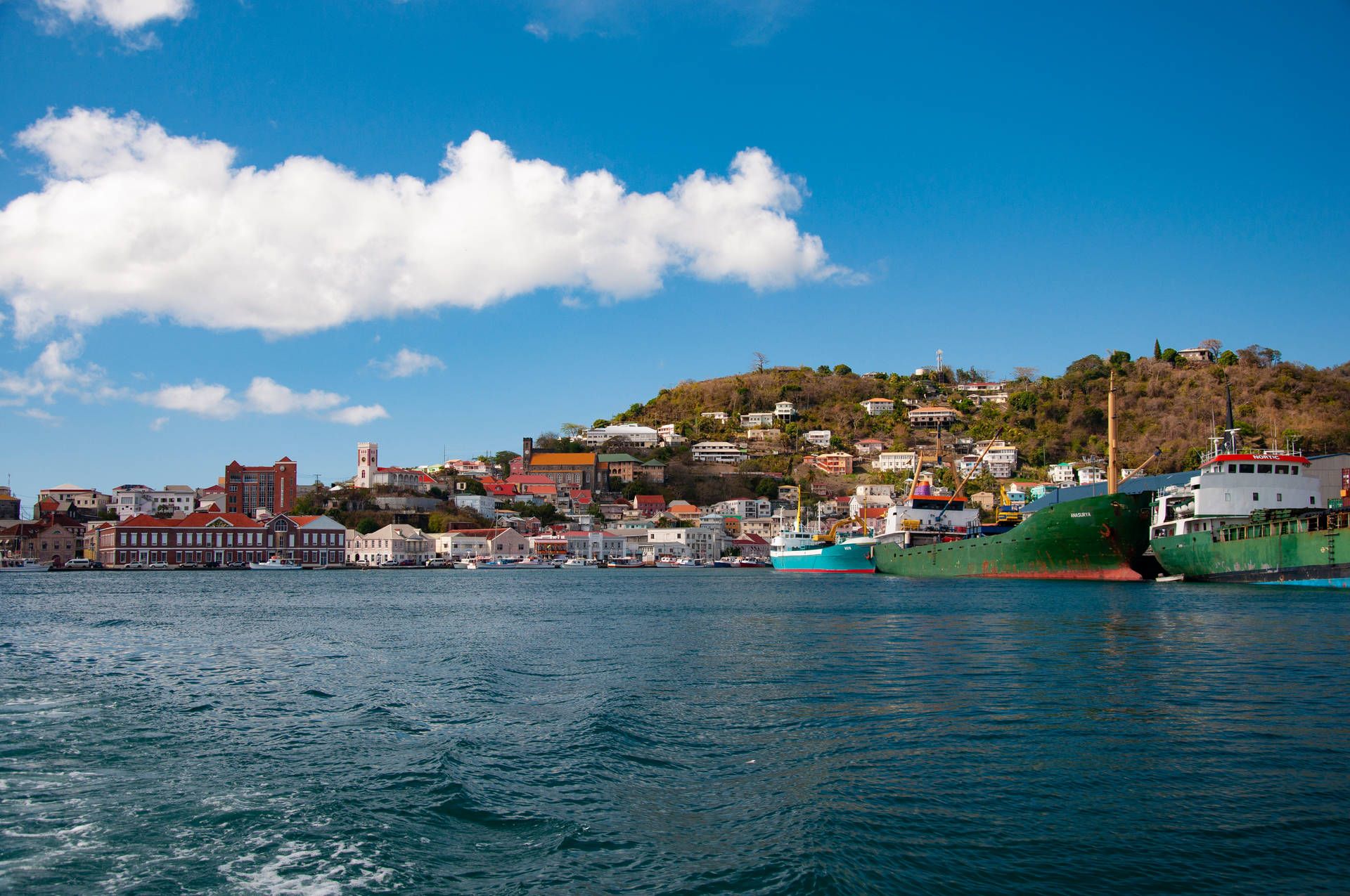 1920x1275 Download Grenada Mountain Side Wallpaper