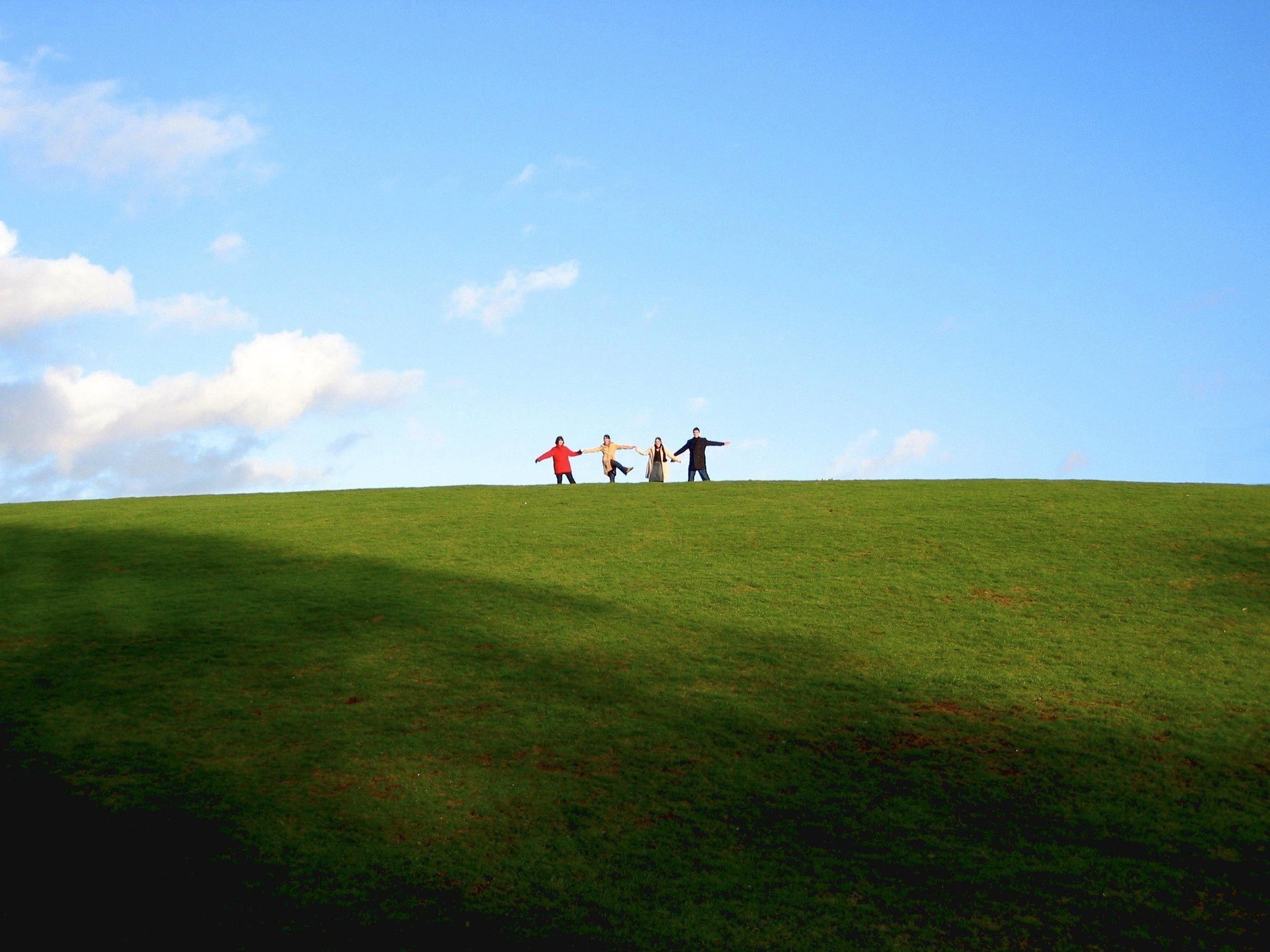 2272x1704 Windows XP Wallpaper Bliss