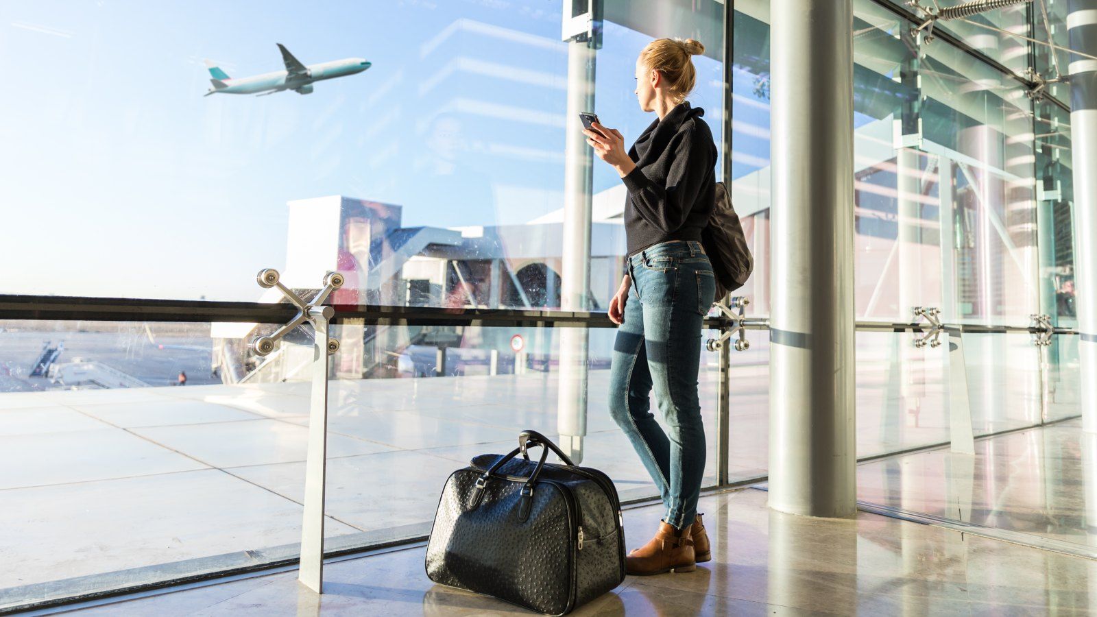 1600x900 Shop the 7 Best Travel Totes on Sale at Amazon Right Now