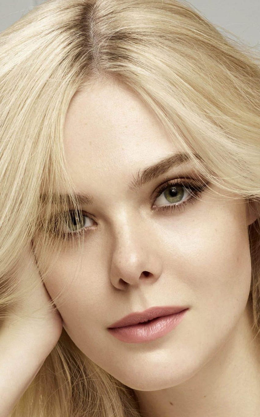 850x1360 Elle Fanning Loreal Paris hoot Pure Ultra HD phone wallpaper