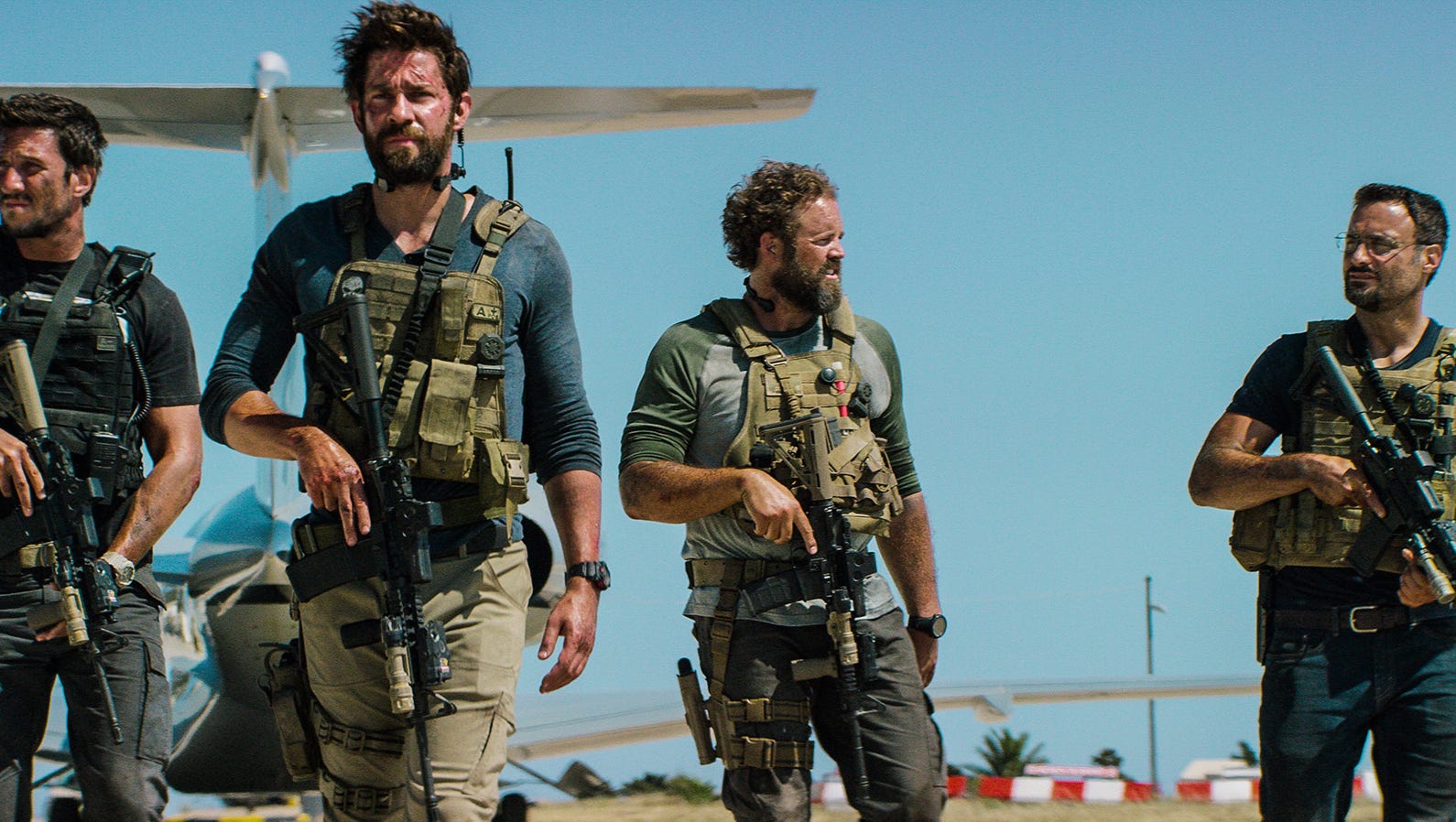 1590x898 Review: '13 Hours: Secret Soldiers of Benghazi' best when bullets flying