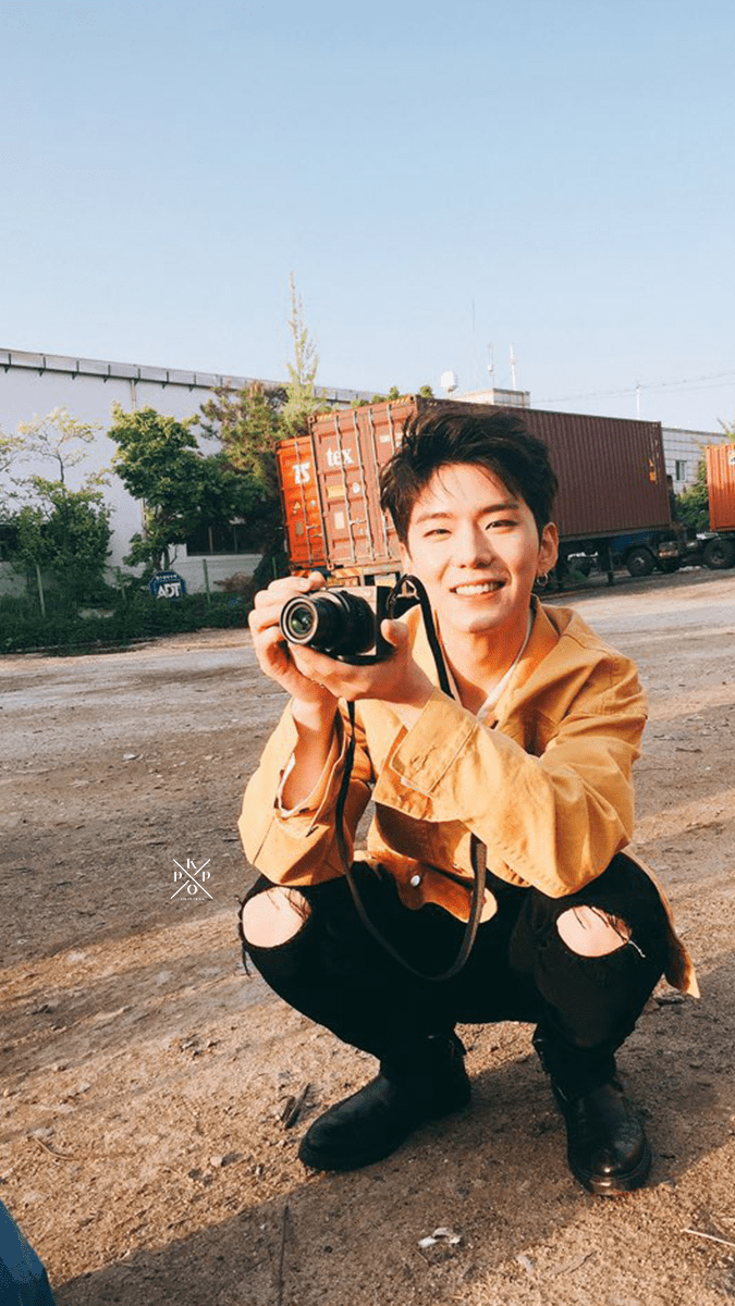 675x1200 kpop locks