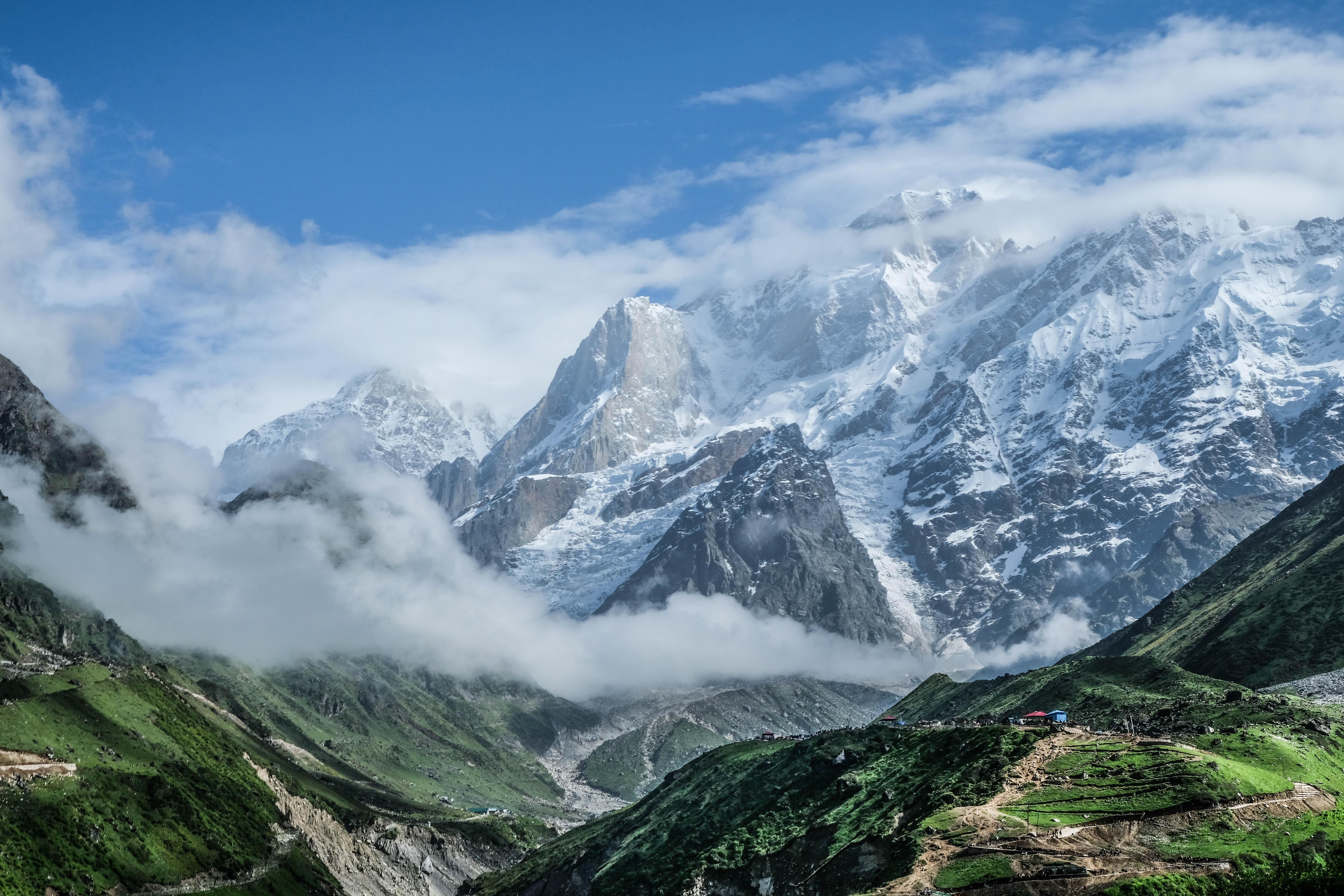6000x4000 Breathtaking view of the Kedarnath Peak. [OC][6000 x 4000]. Beautiful image nature, Breathtaking views, Mountain paintings