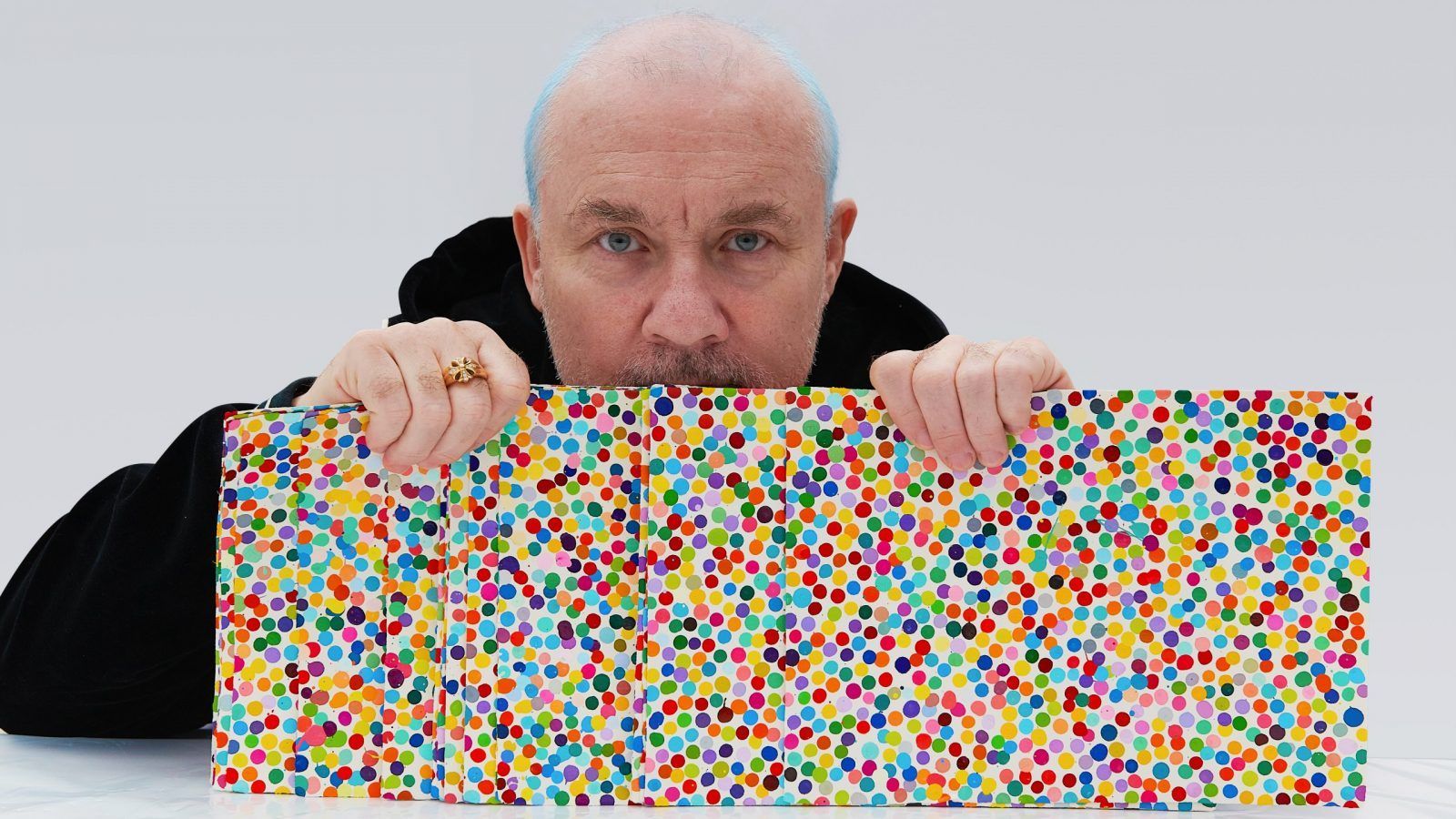 1600x900 Damien Hirst to burn his artwork at Frieze London