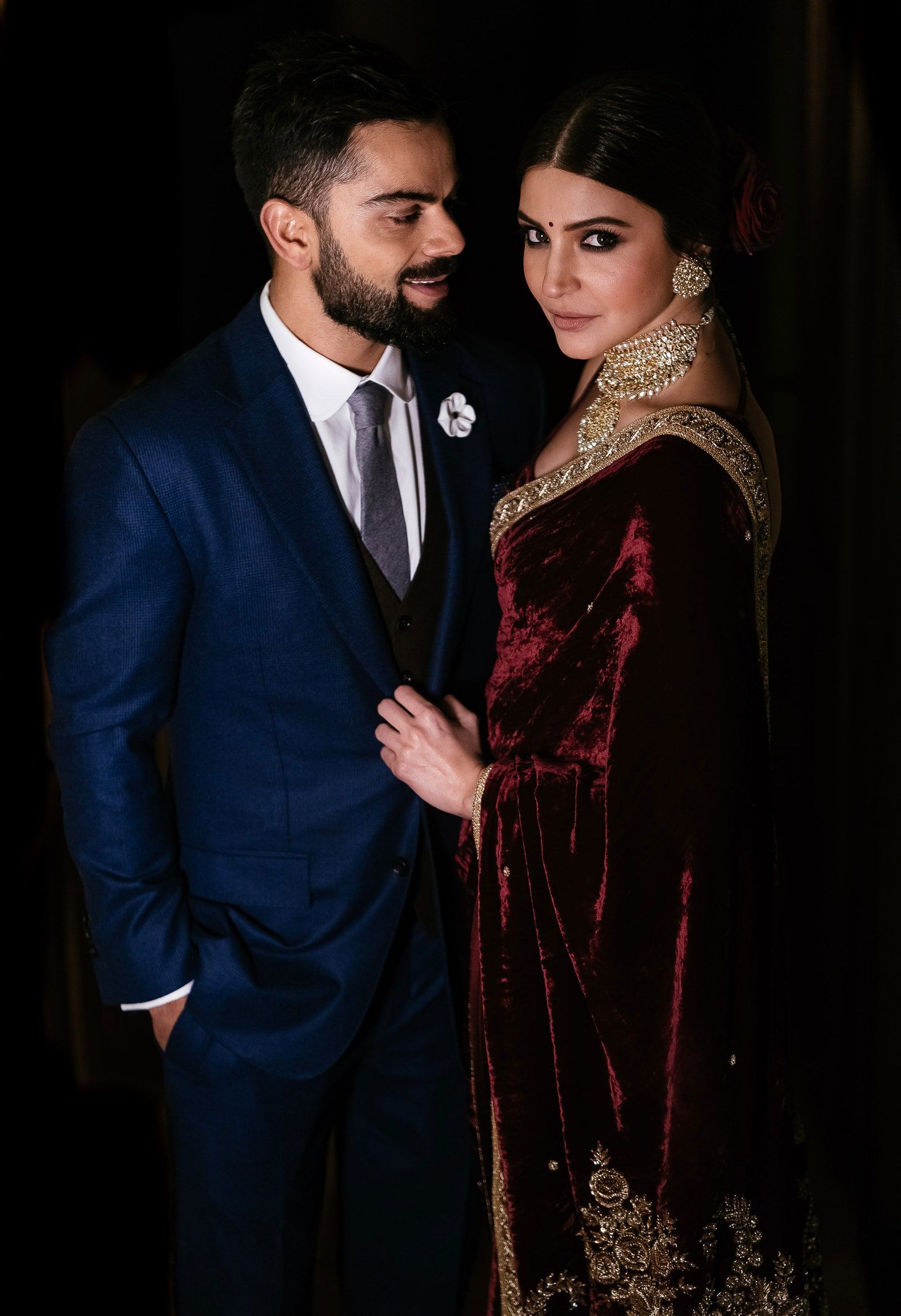 1600x2336 Virat Kohli and Anushka Sharma