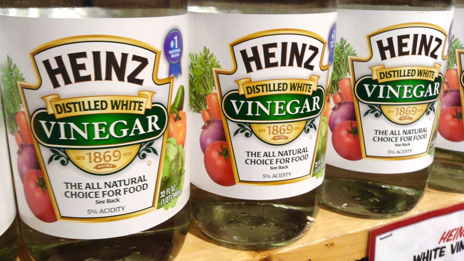 1600x900 Cleaning Vinegar vs. White Vinegar: Uses Around the House