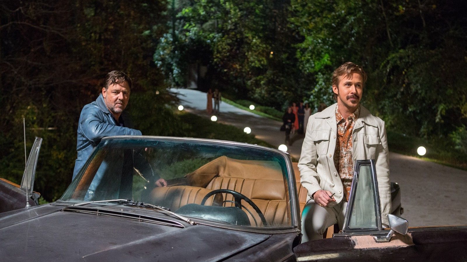 1600x900 Movie Review: The Naughty Pleasures of Shane Black's 'Nice Guys, ' Starring Russell Crowe and Ryan Gosling