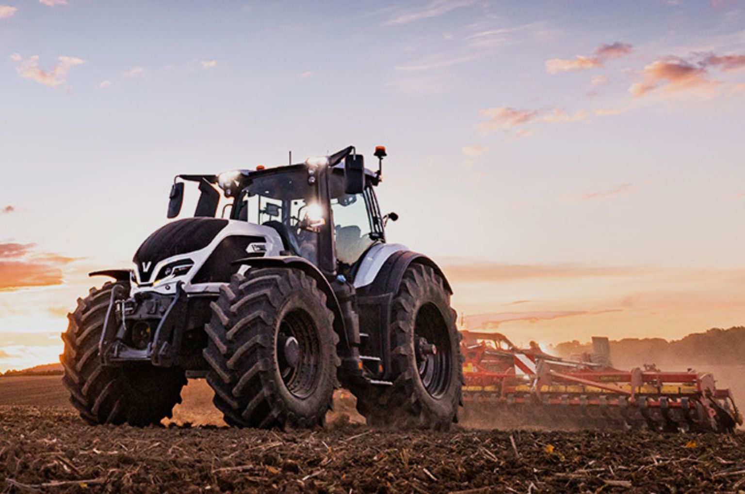1536x1020 Valtra Releases Q Series