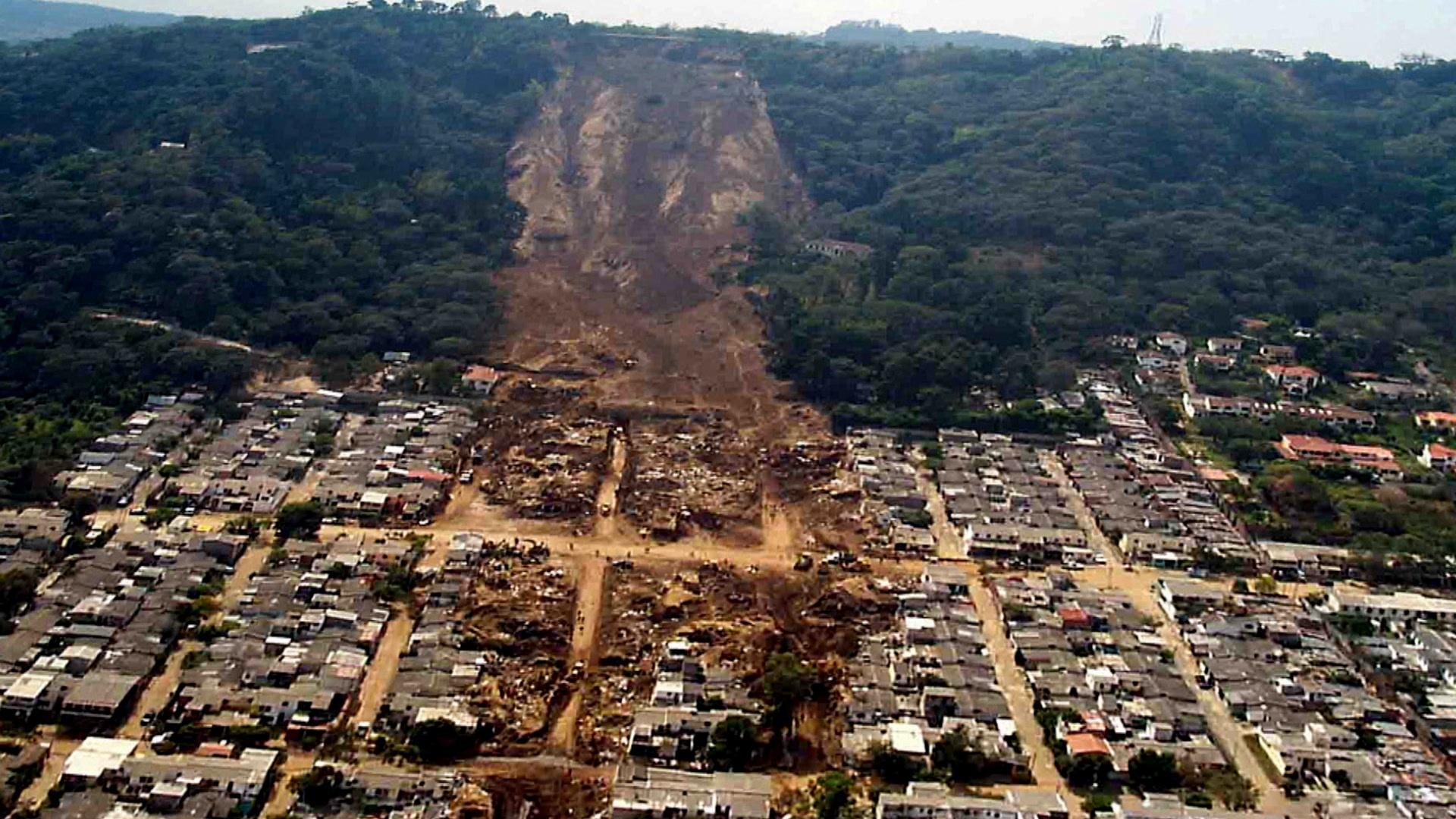 Landslide Wallpapers - Top Free Landslide Backgrounds - WallpaperAccess
