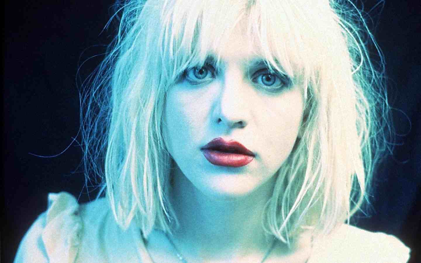 1440x900 Courtney Love to Release New Album This Christmas. mxdwn.co.uk