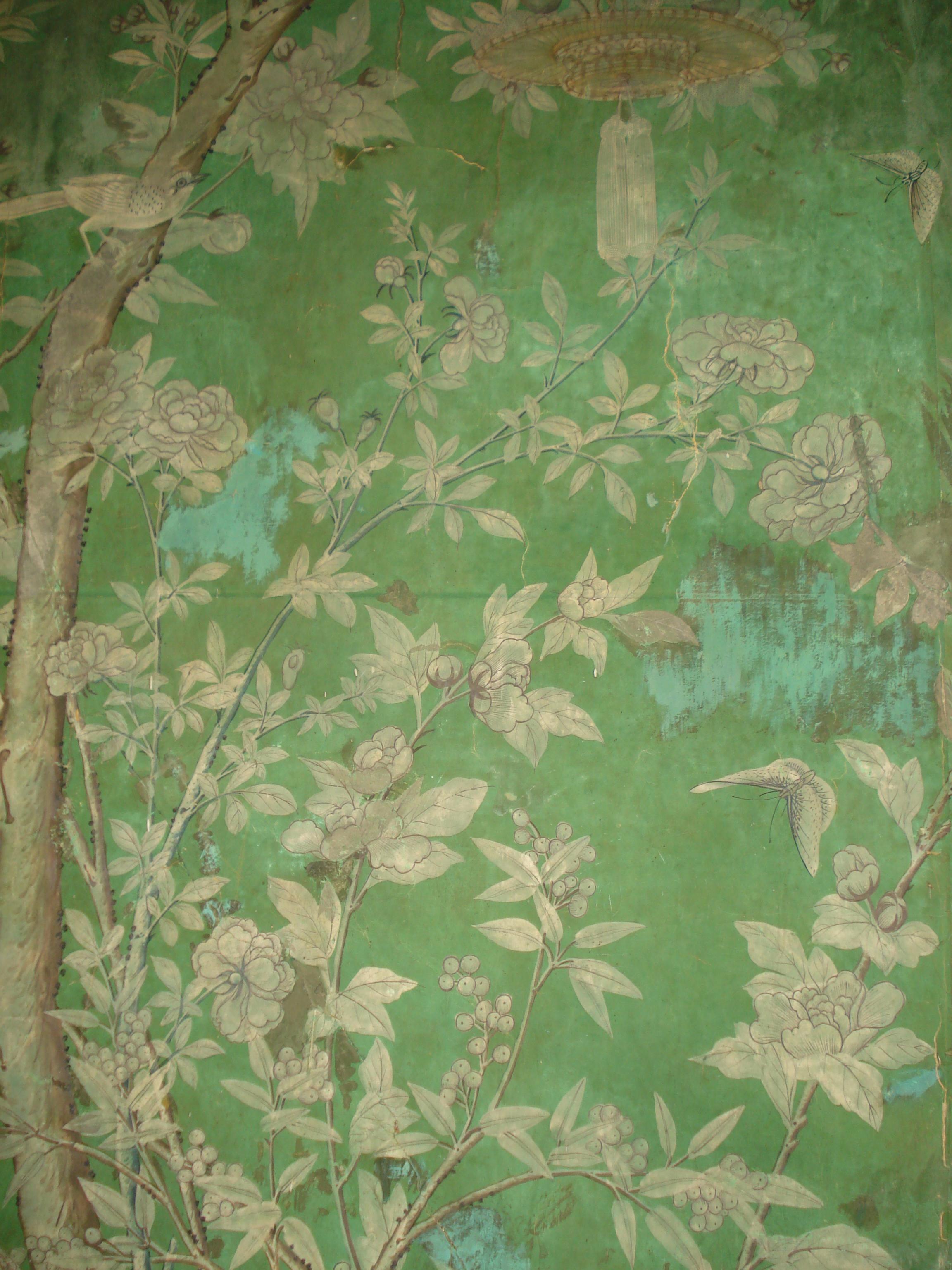2304x3072 A room full of birds : Eighteenth Century Wallpaper