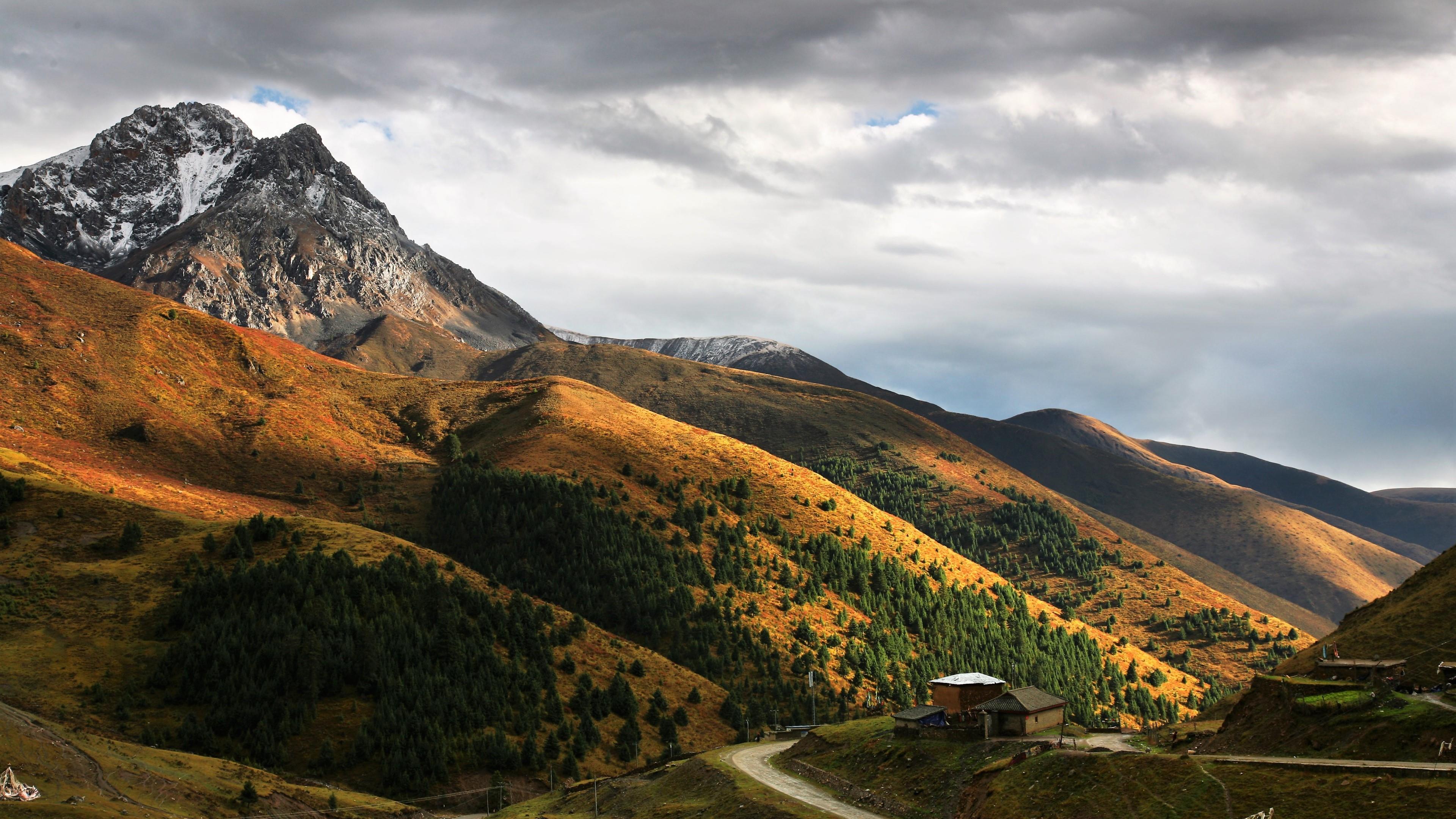 3840x2160 Beautiful Mountains, Sichuan, China Wallpaper. Wallpaper
