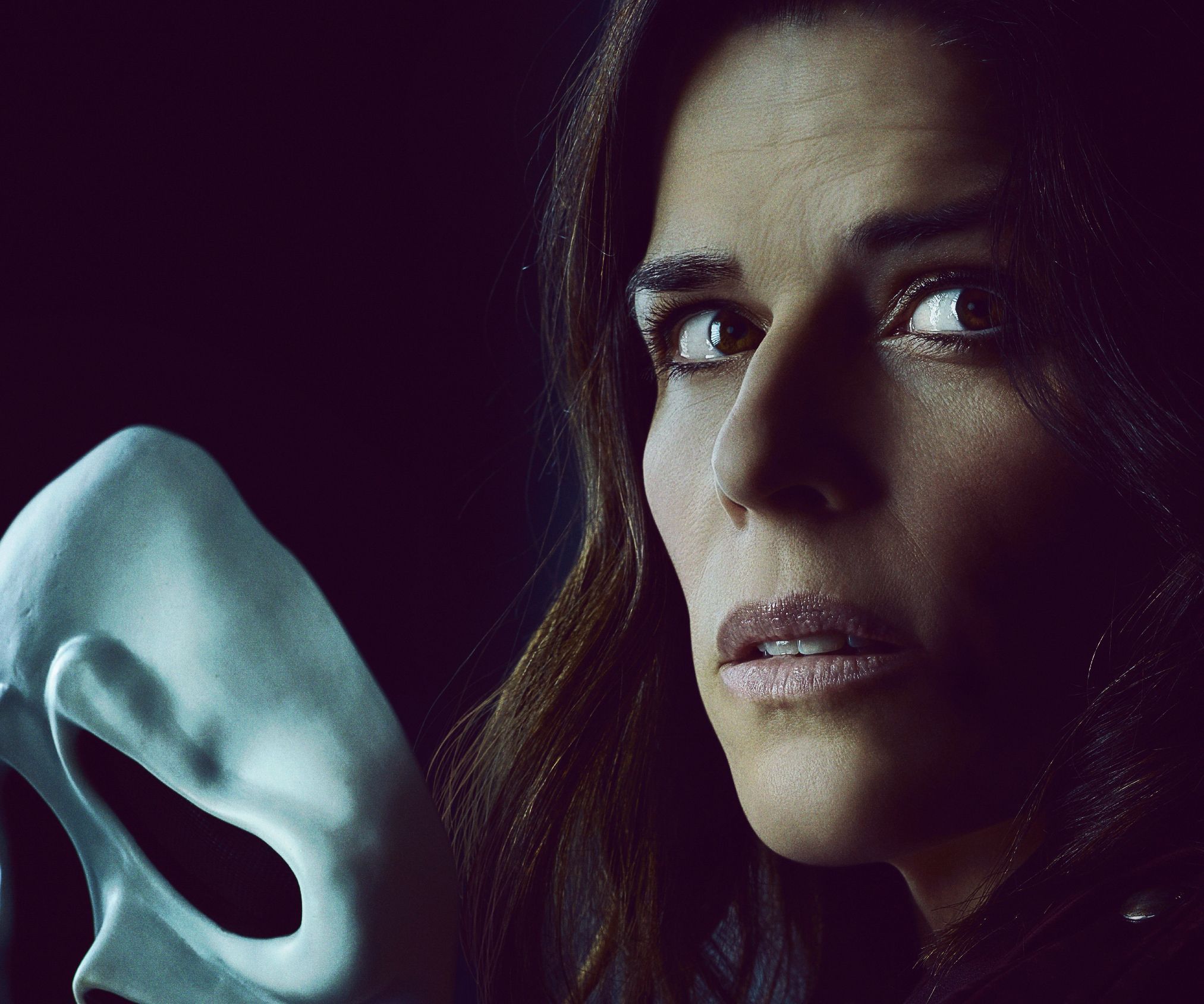 2025x1688 Neve Campbell HD Wallpaper and Background