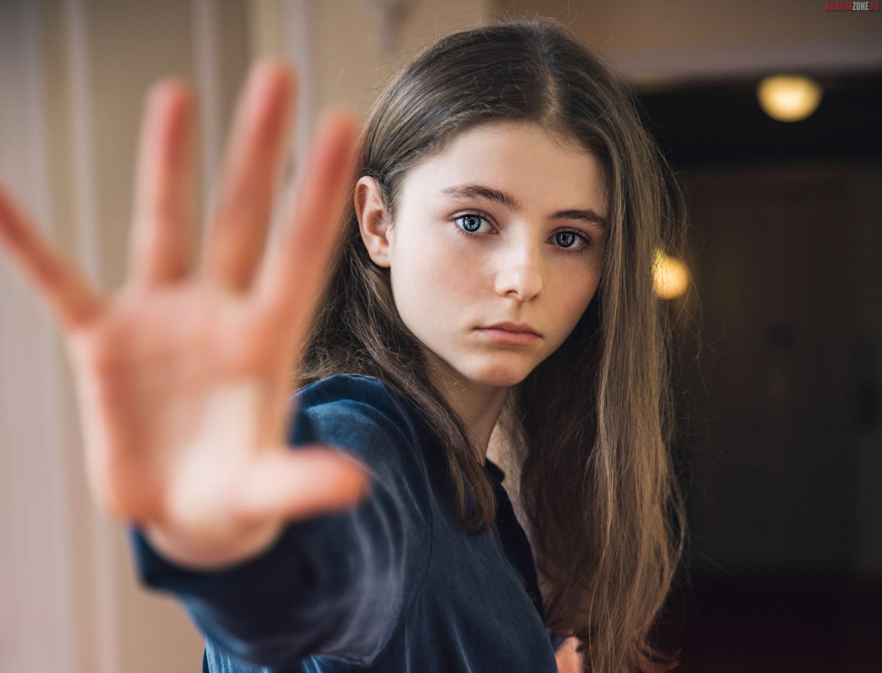 3000x2288 Thomasin McKenzie HD