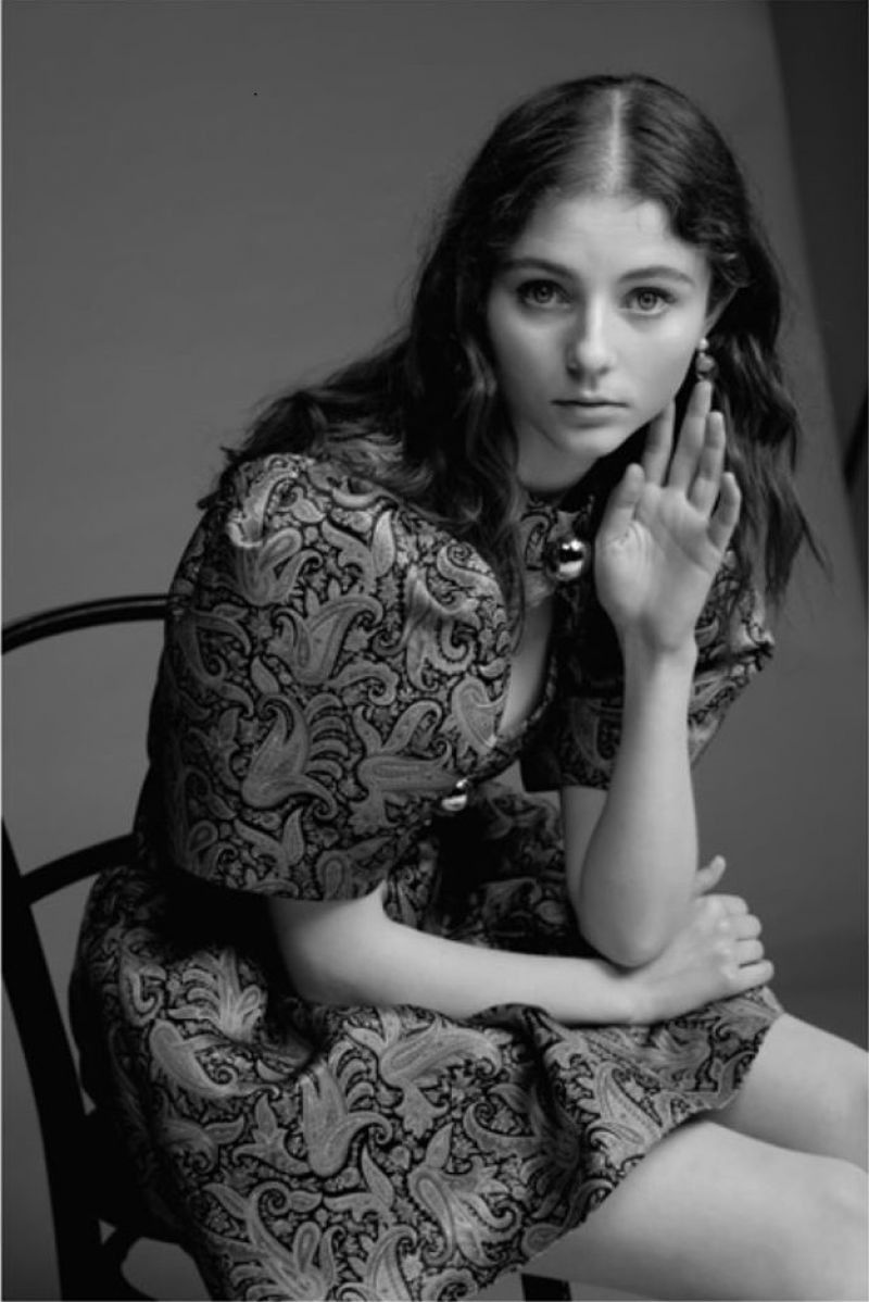 800x1198 Thomasin McKenzie wallpaper