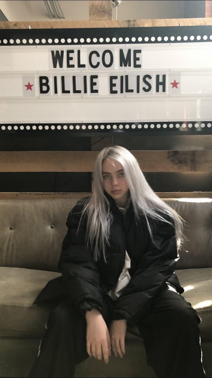 Billie Eilish Iphone Wallpapers Top Free Billie Eilish Iphone Backgrounds Wallpaperaccess