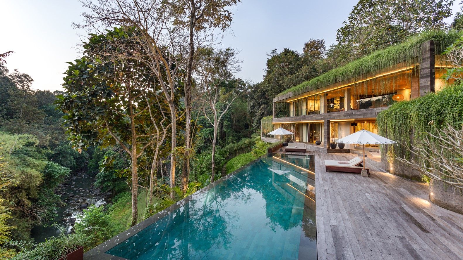 1582x890 Wallpaper / architecture, swimming pool, house, Indonesia, trees, reflection, Bali, jungle, infinity edge free download