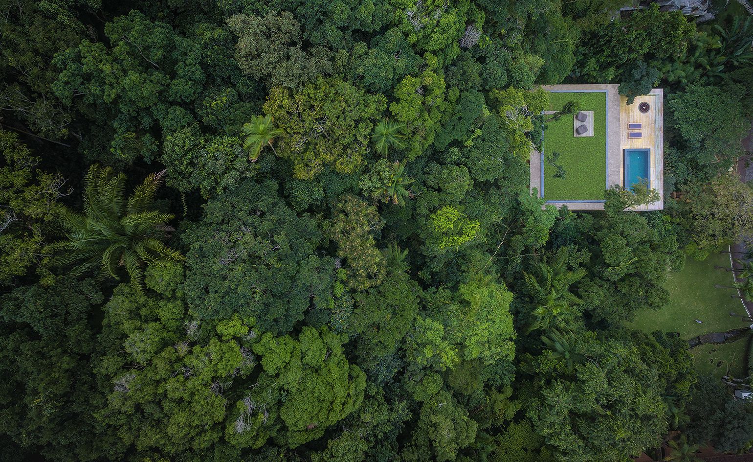 1540x944 Marcio Kogan's new Brazilian modernist residential projects