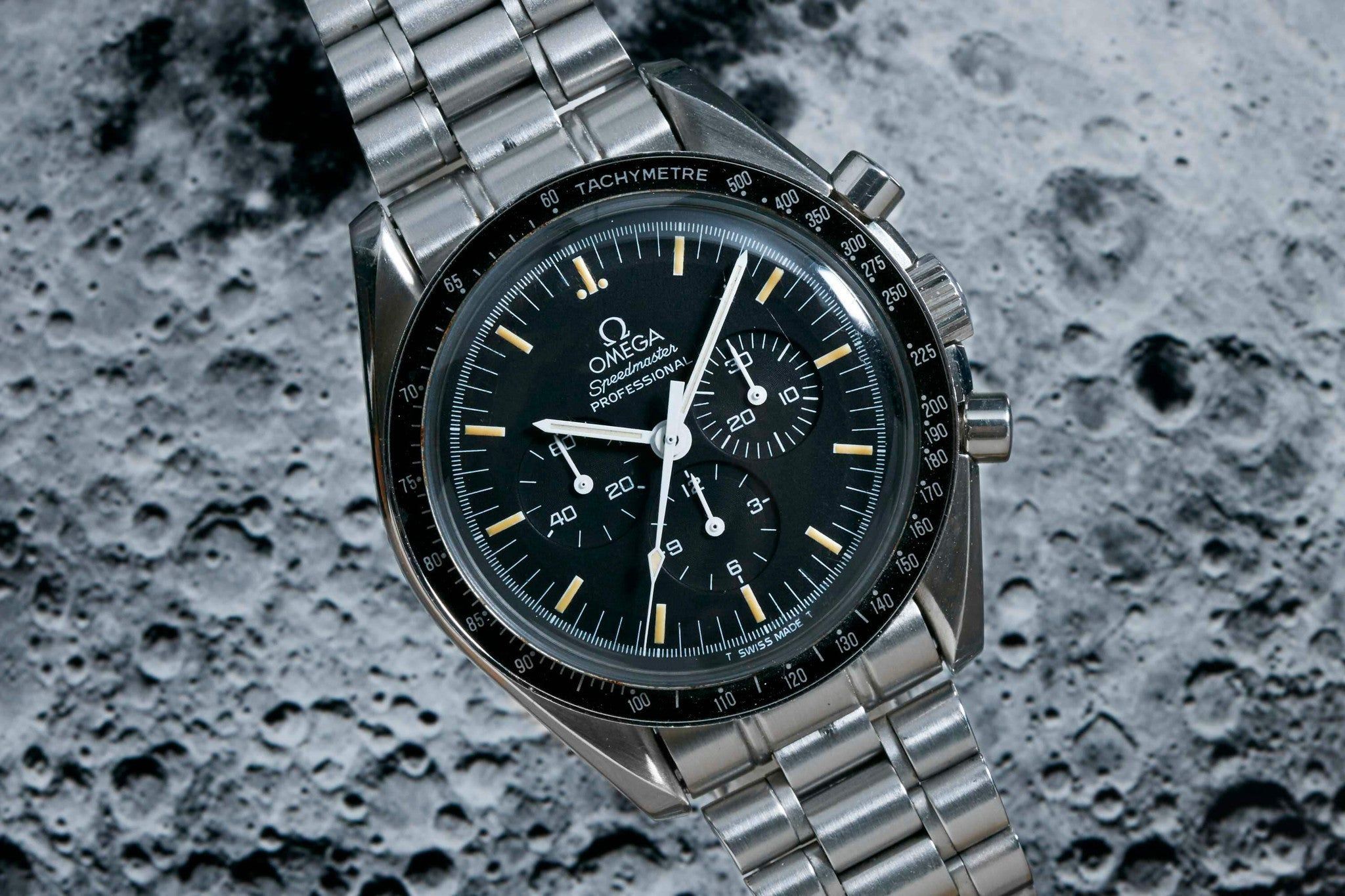 2048x1365 Omega Speedmaster Professional