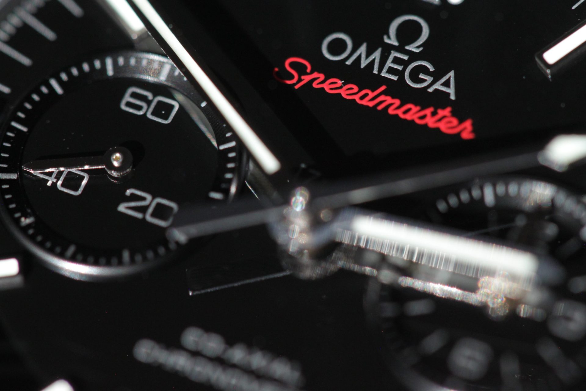 1920x1280 Omega Speedmaster Dark Side of the Moon (311.92.44.51.01.003). Value Your Watch