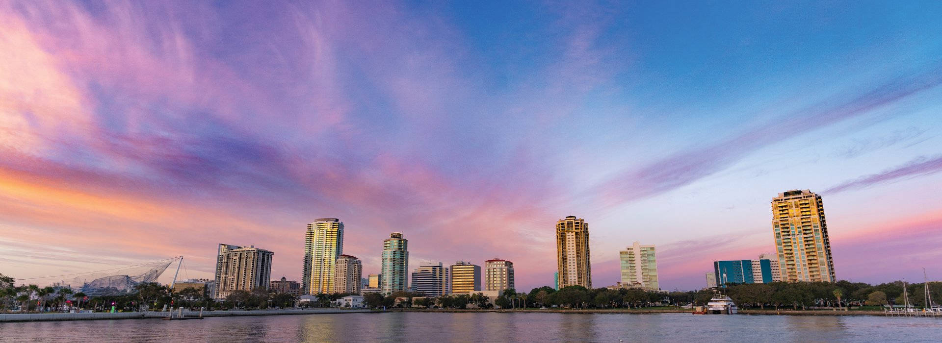 1920x700 Download St Petersburg Ultra Wide Wallpaper