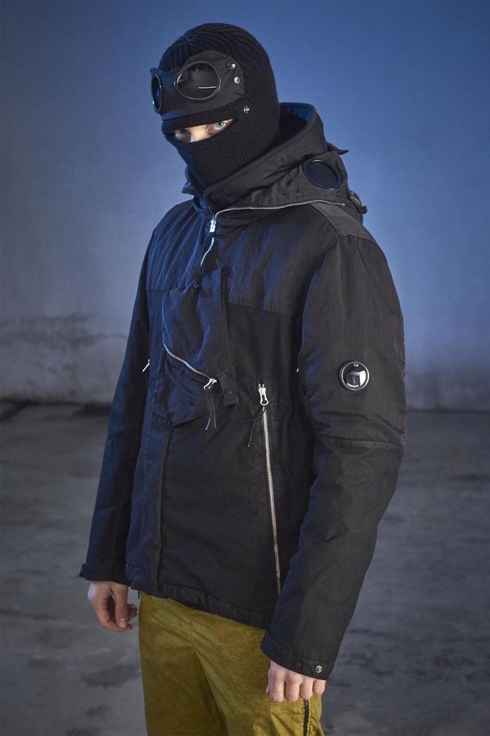 1000x1500 OUTERWEAR