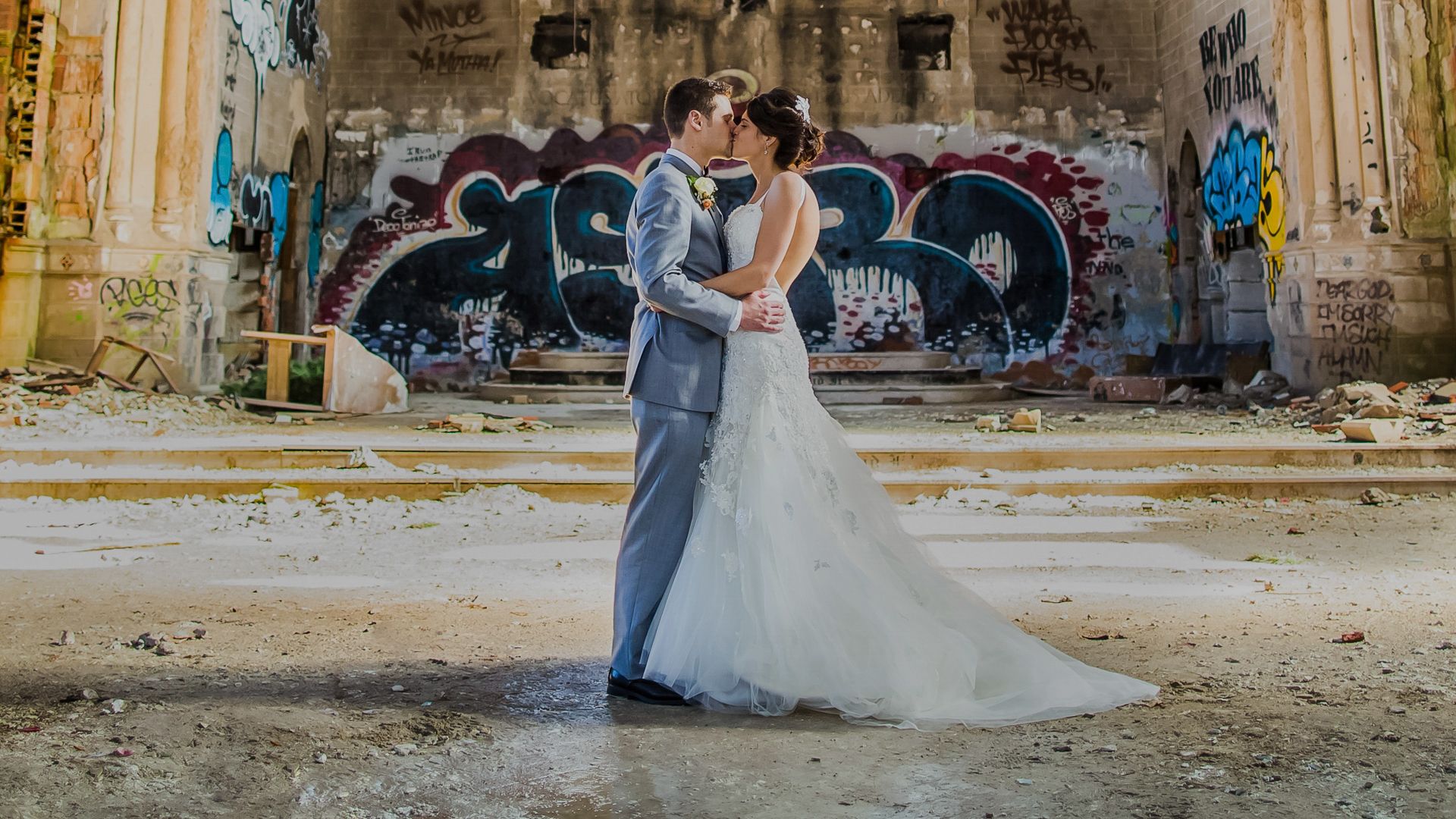 1920x1080 Wedding Photographer in Detroit, MI. George Street Photo & Video