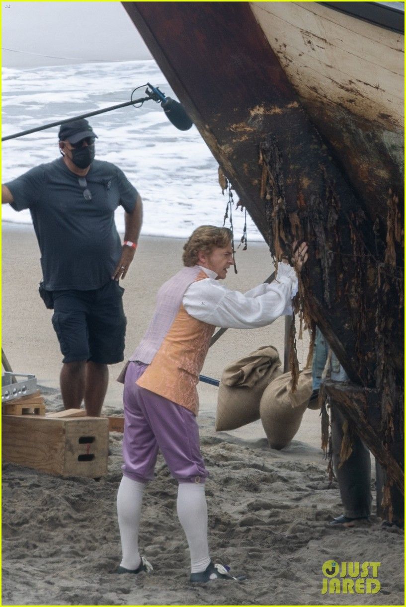 817x1222 HBO Max's Pirate Series 'Our Flag Means Death' Starts Filming the First Set Photo!: Photo 4587624. Ewen Bremner, HBO Max, Our Flag Means Death, Rhys Darby, Television Photo