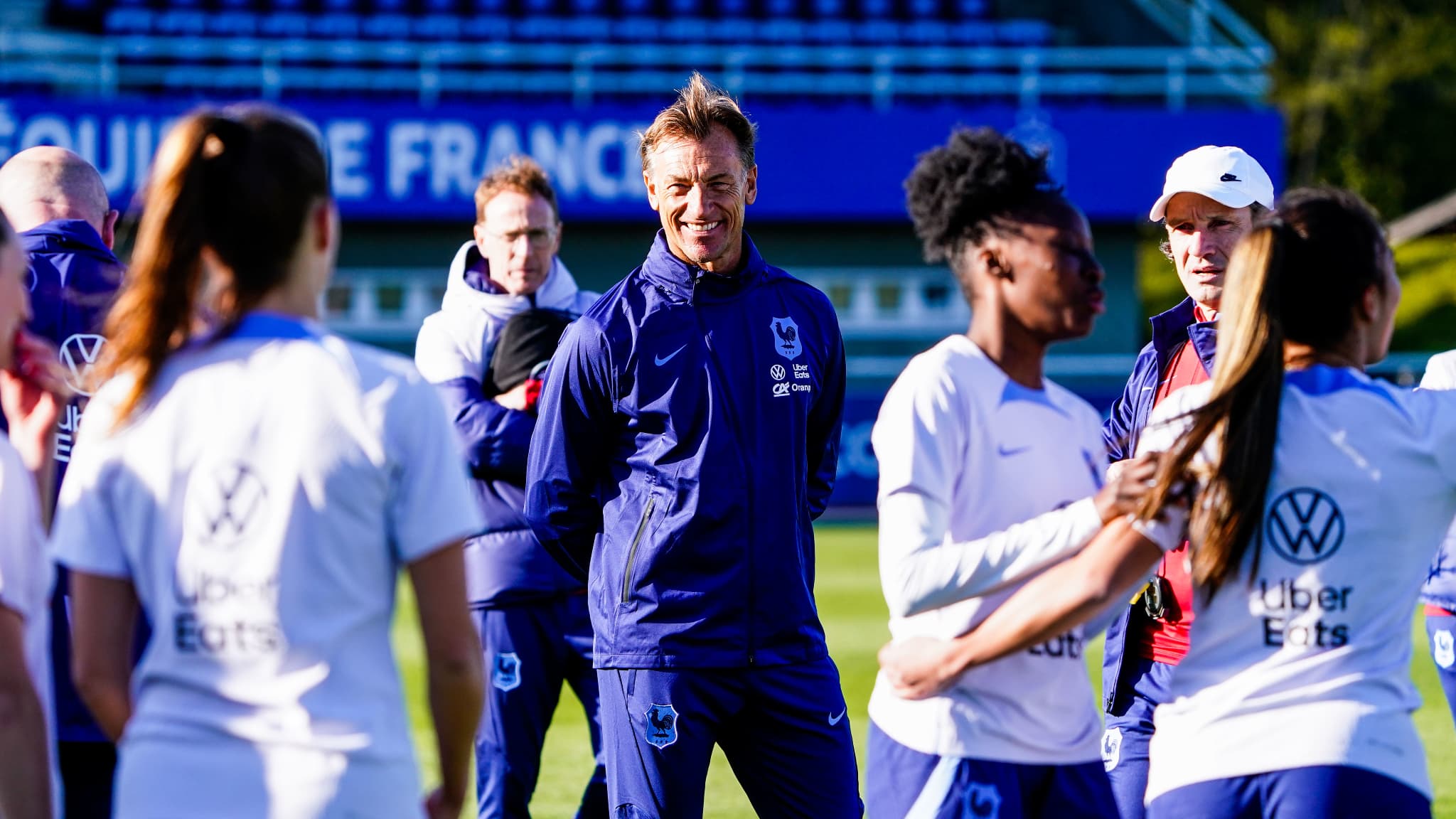 2048x1152 Équipe de France: Hervé Renard veut améliorer l'accompagnement des mamans footballeuses