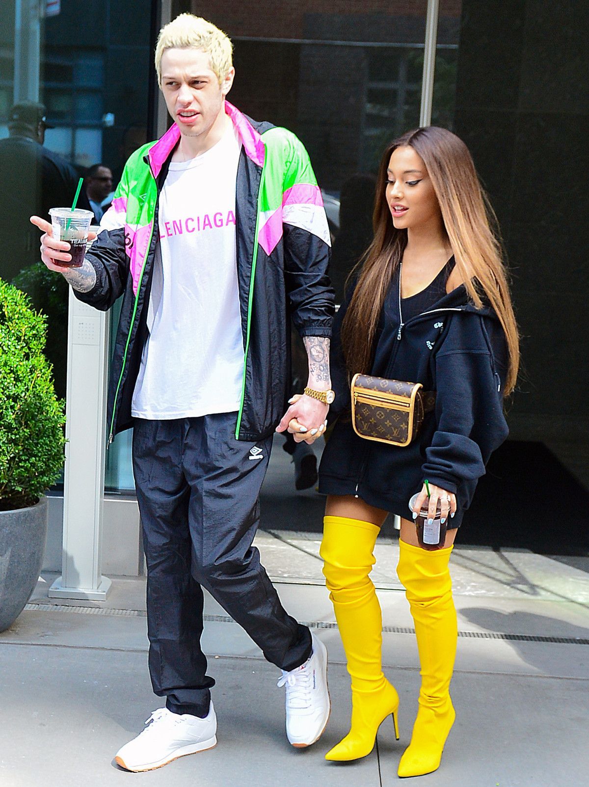1200x1603 Ariana Grande Pete Davidson Wallpaper