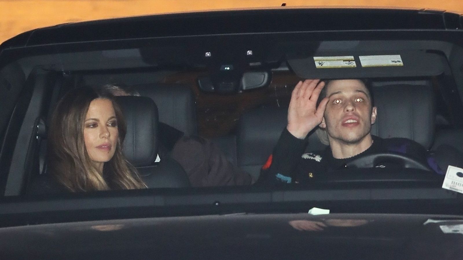 1600x900 Kate Beckinsale Introduces Pete Davidson to Her Mom Over Dinner