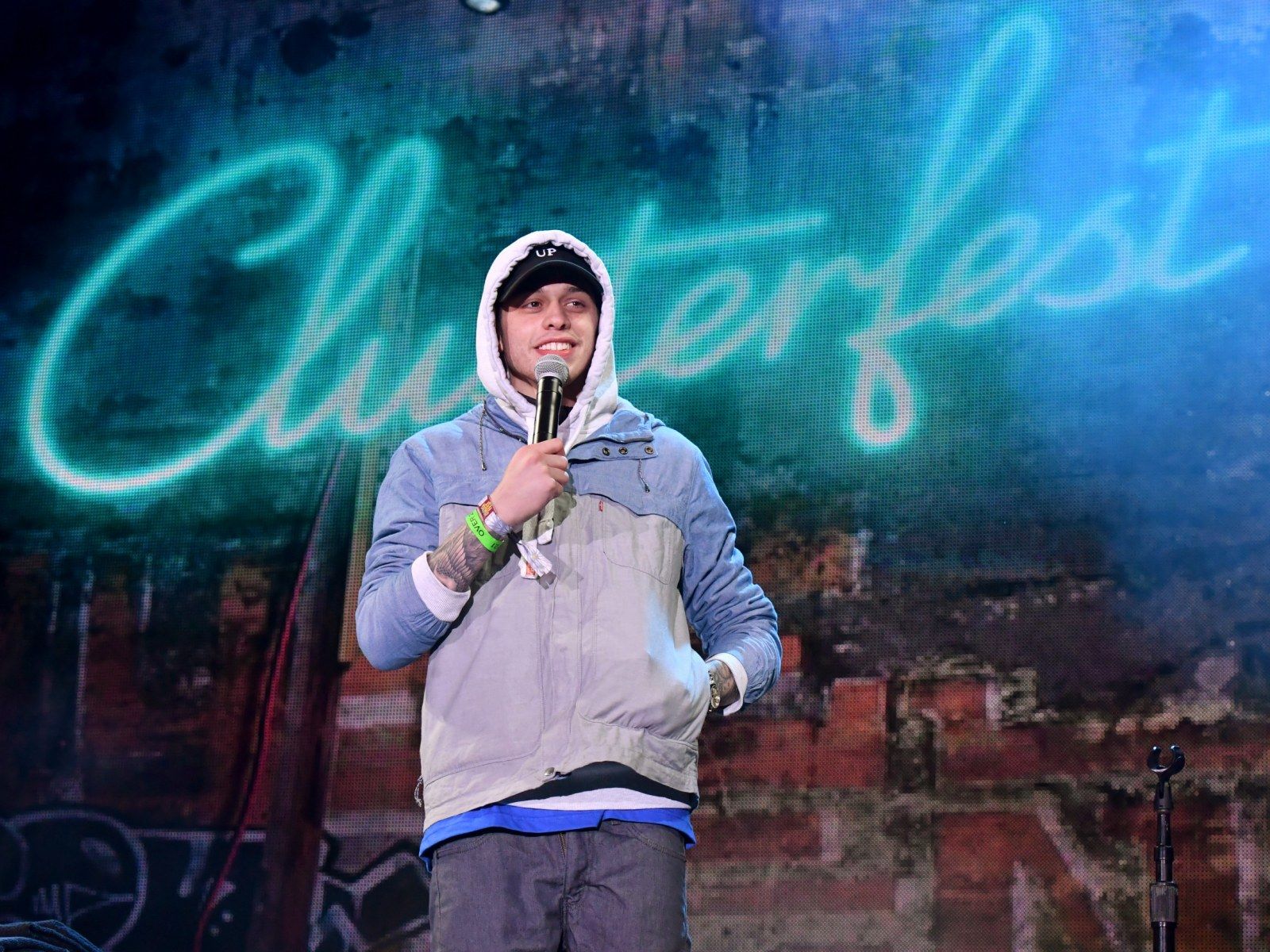1600x1200 Pete Davidson Wants to Leave 'Saturday Night Live' Because 'They Make Fun of Me