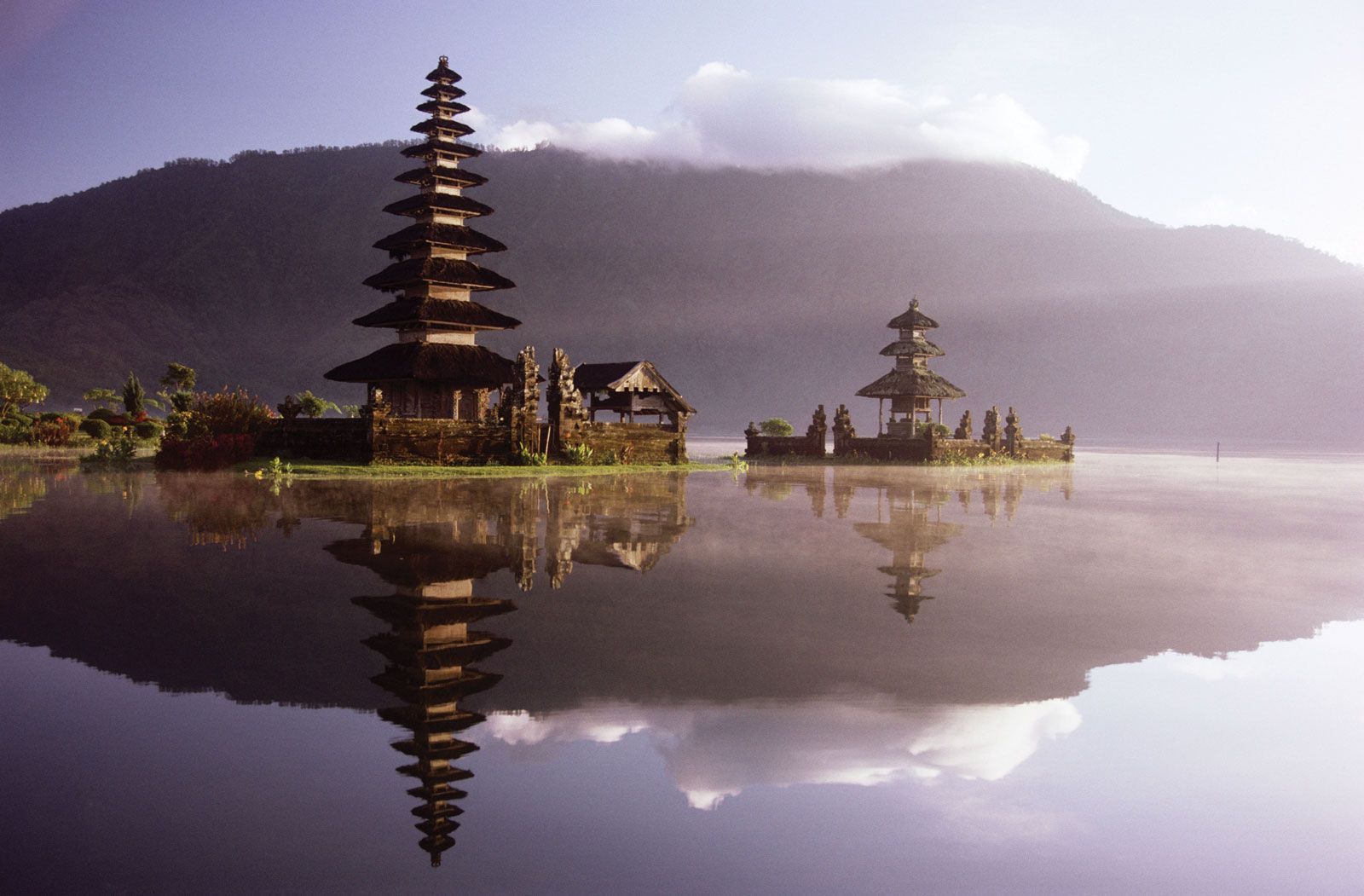 1600x1051 Indonesia Groups, Diversity, Culture