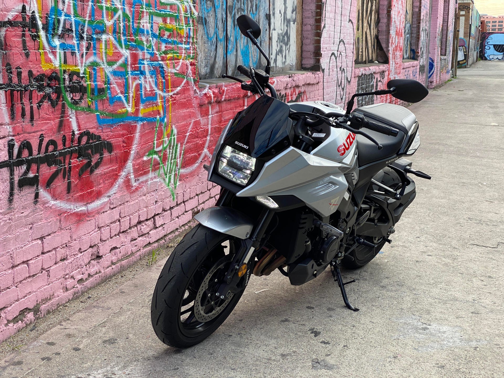 1920x1440 Suzuki Katana first ride review: Dystopian cyberpunk chariot of the gods