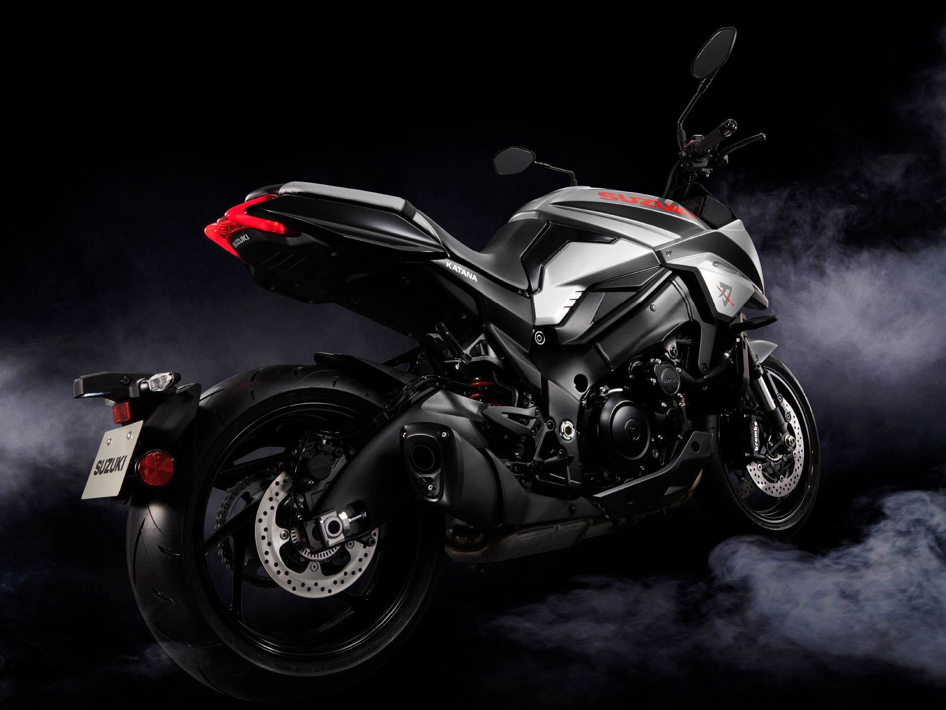1920x1440 GLOBAL SUZUKI. INTERMOT2018 International Cycle and Motorcycle Show