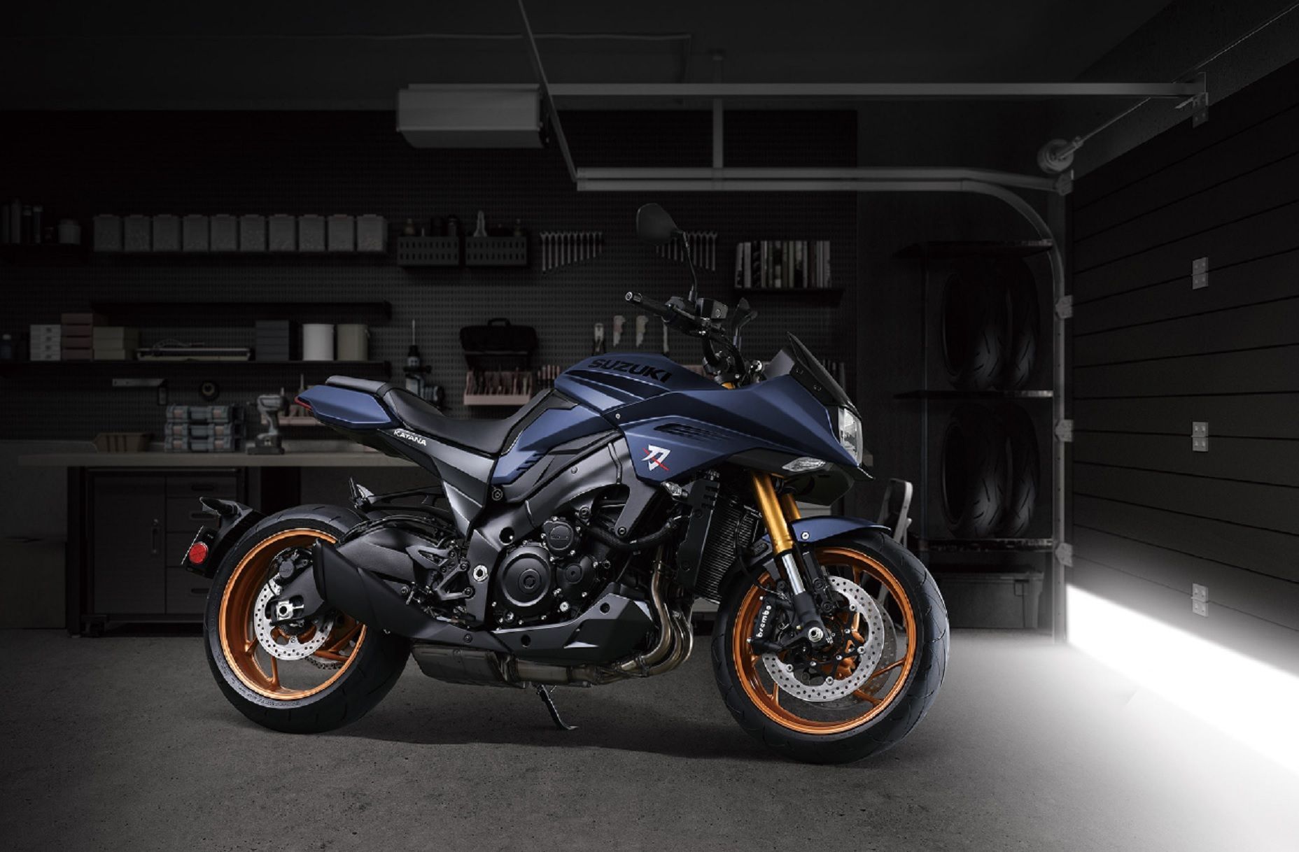 1856x1218 Suzuki Sharpens the 2022 Katana With More Power and Tech
